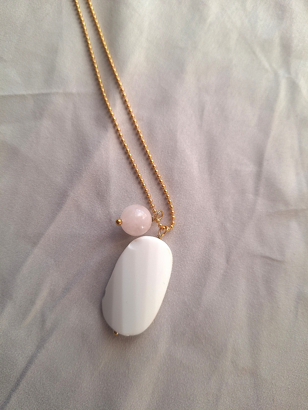 Collana a pallini - agata bianca e quarzo rosa