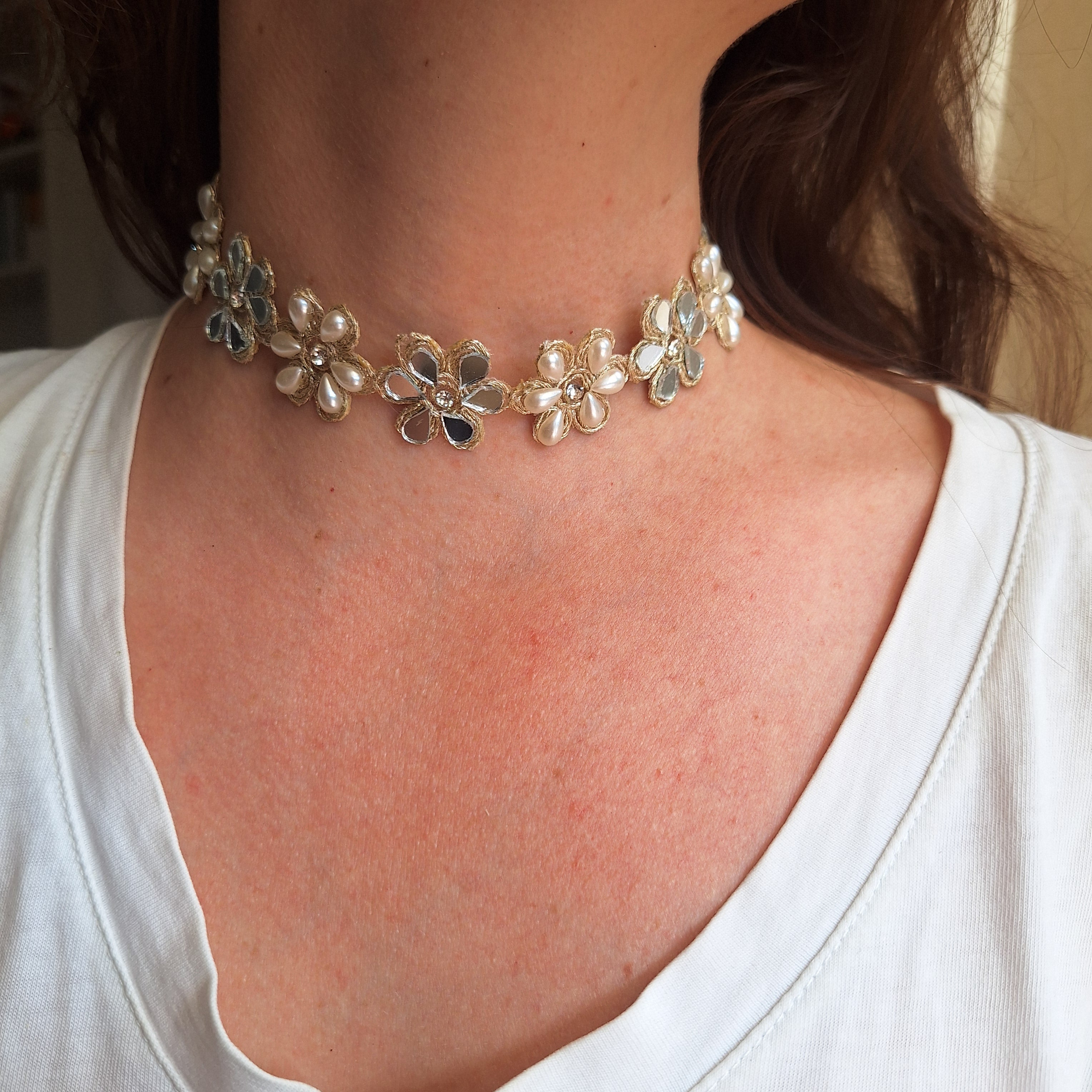 Collana Margherite - oro chiaro e perline