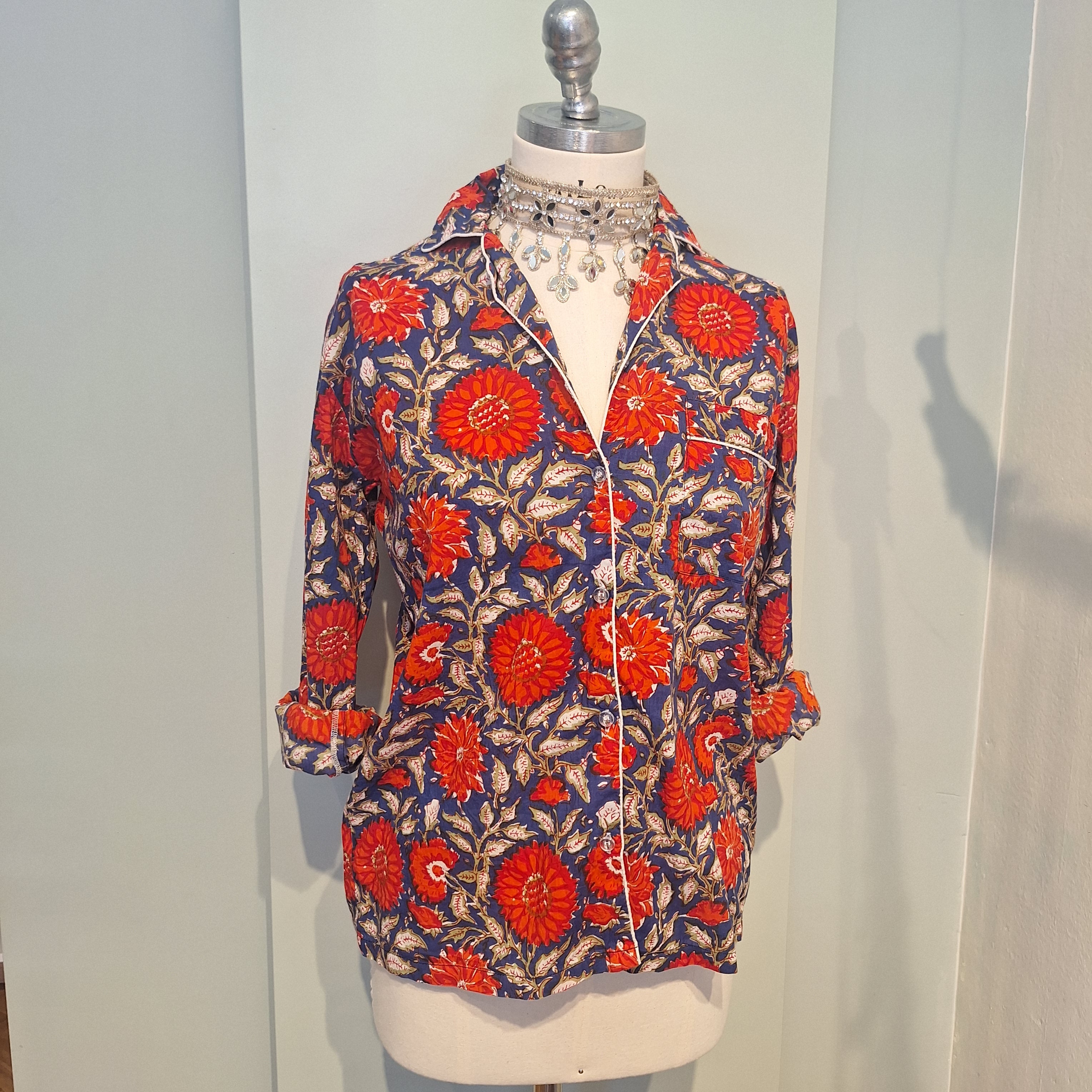 Camicia - Fiori rossi