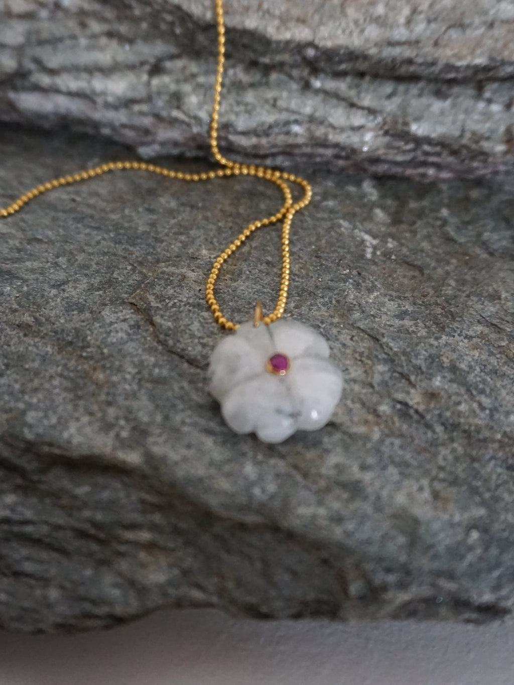 Collana MARRAKECH - ciondolo floreale pietra di luna