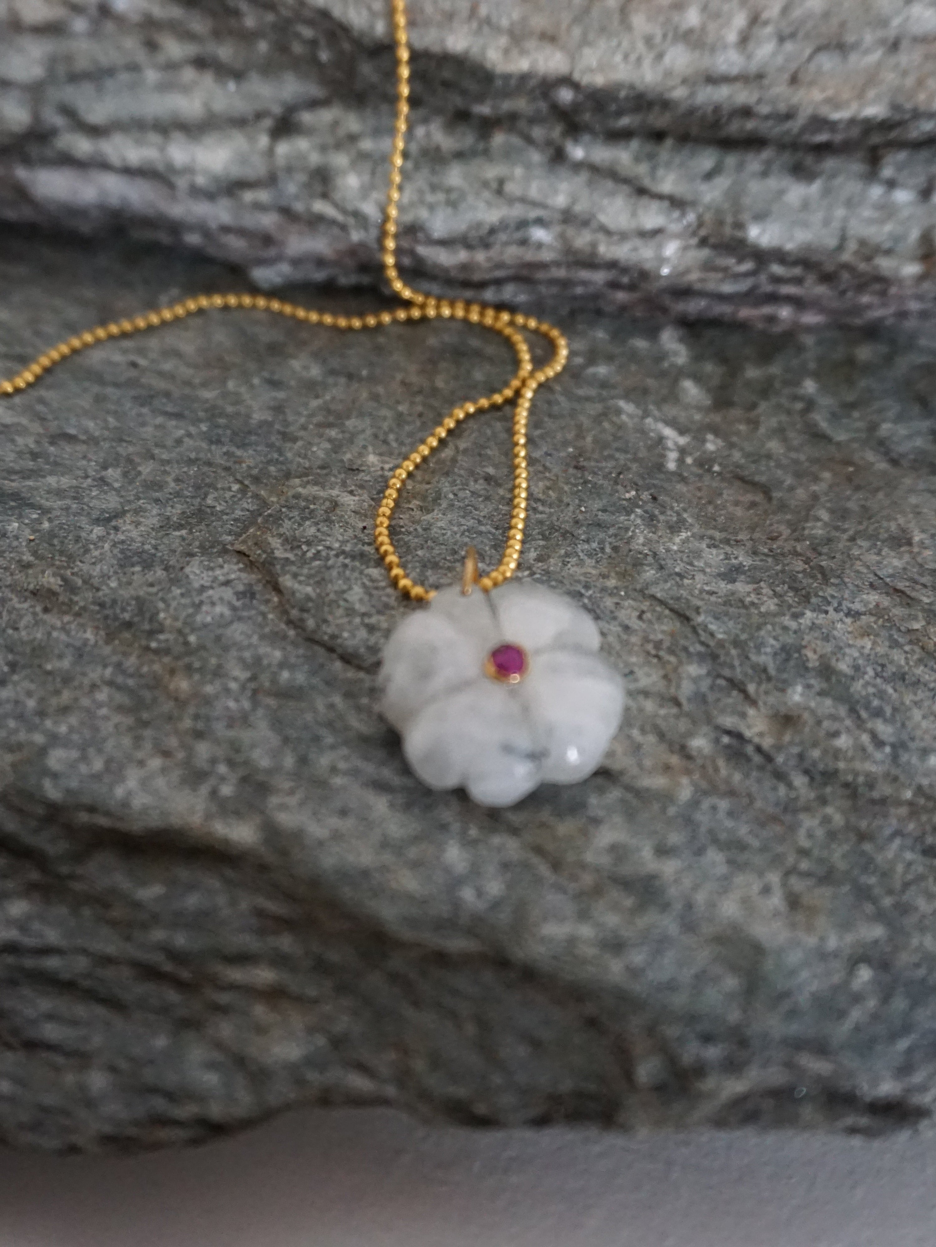 Collana MARRAKECH - ciondolo floreale pietra di luna