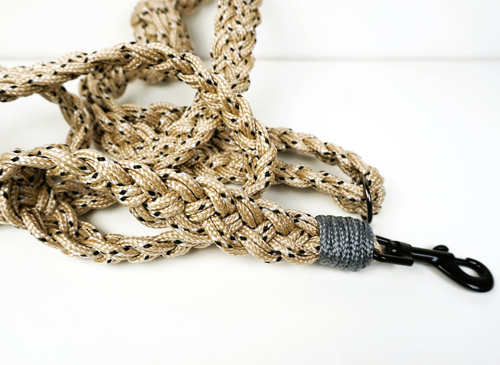 Guinzaglio per amici a 4 zampe taglia medio/grande - beige e nero variegato