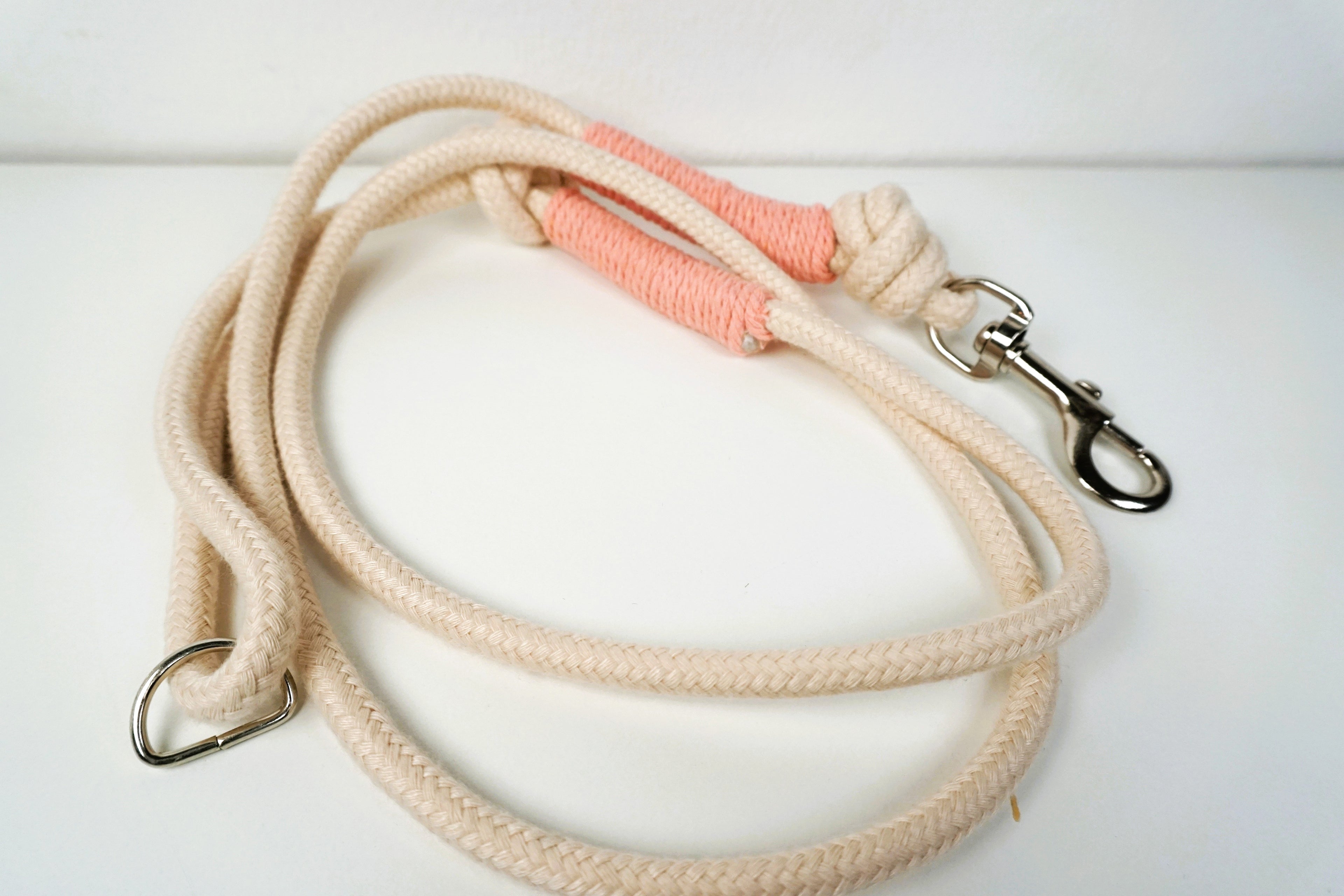 Guinzaglio per amici a 4 zampe taglia medio/grande - corda e rosa