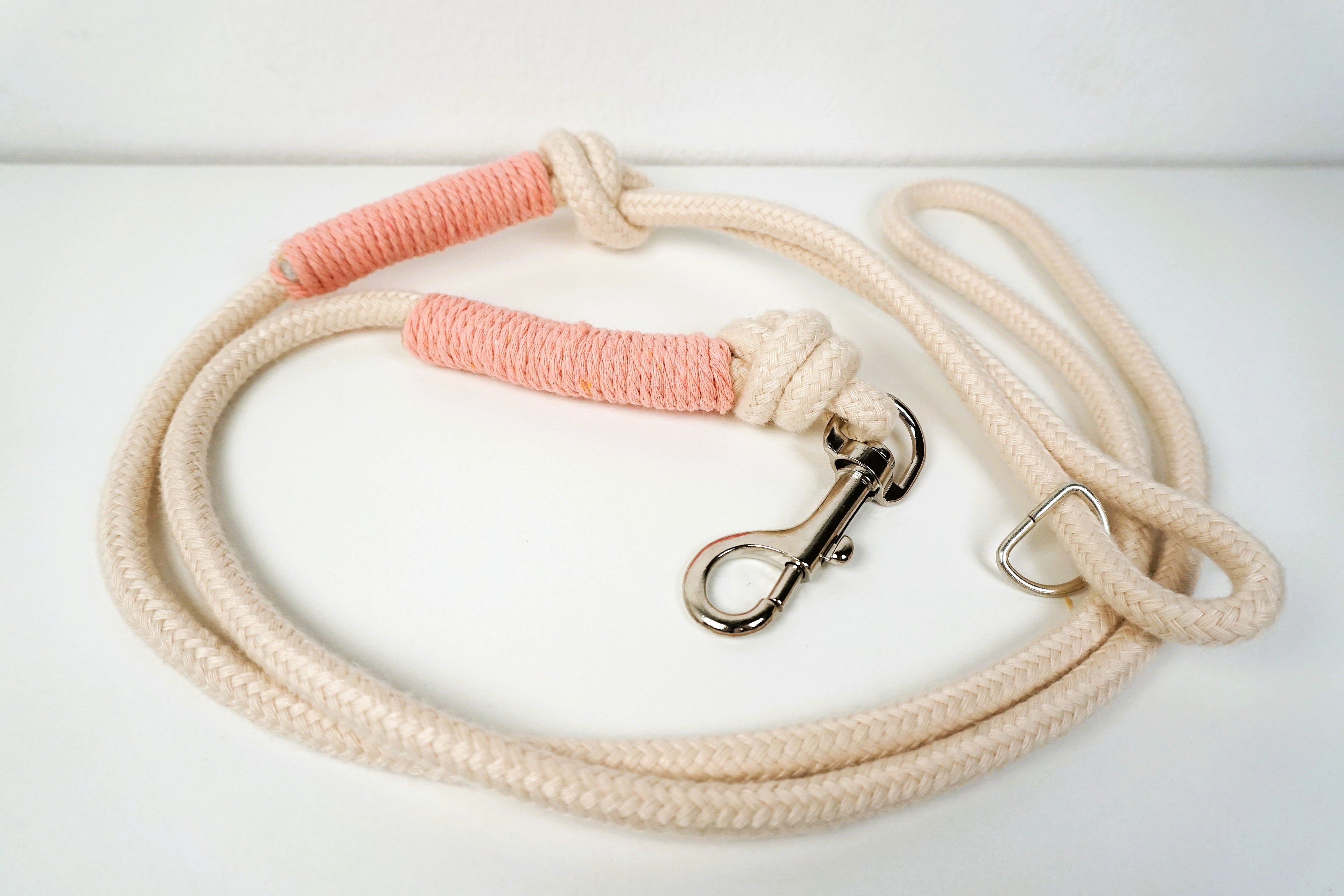 Guinzaglio per amici a 4 zampe taglia medio/grande - corda e rosa