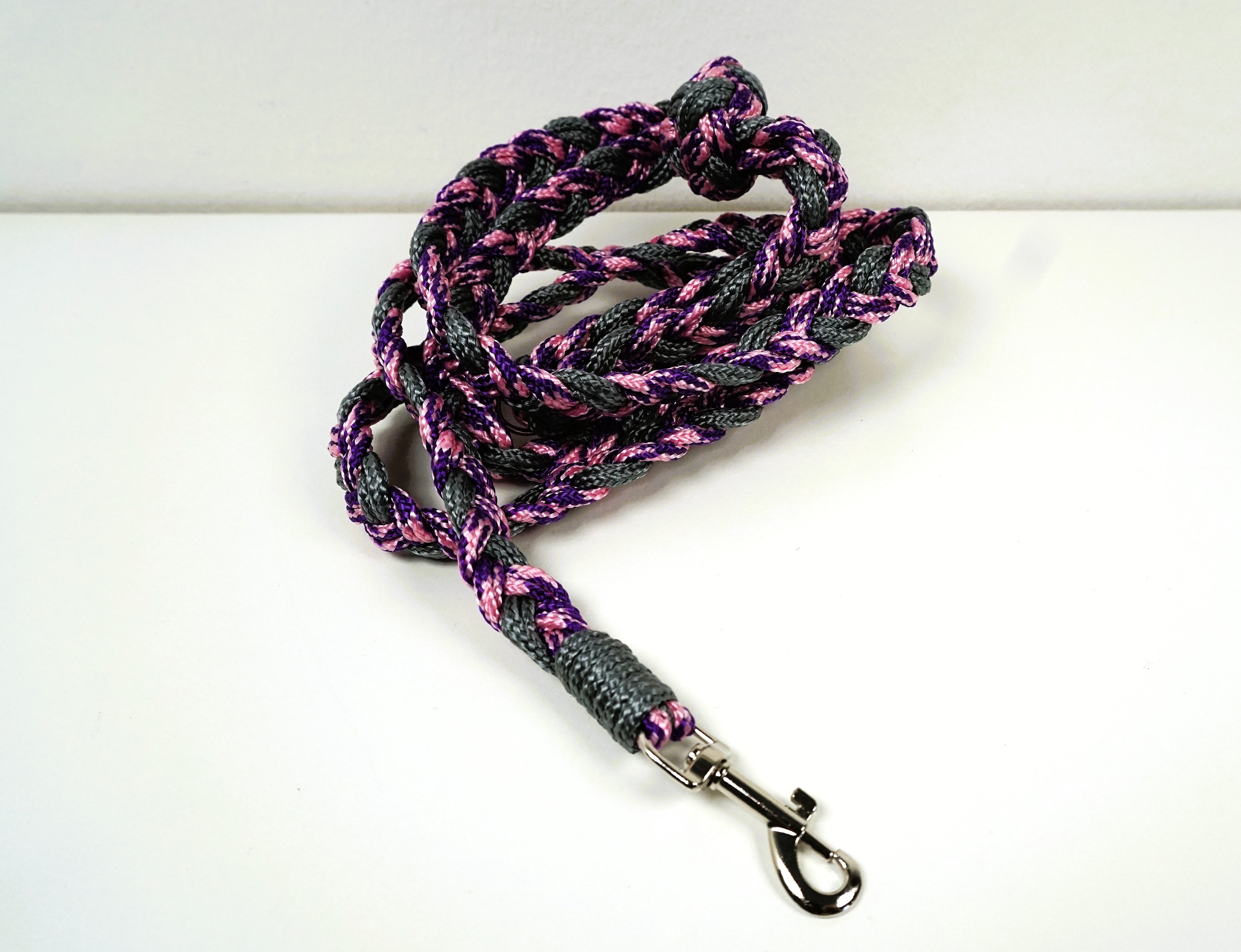 Guinzaglio per amici a 4 zampe taglia medio/piccola - rosa, viola e grigio