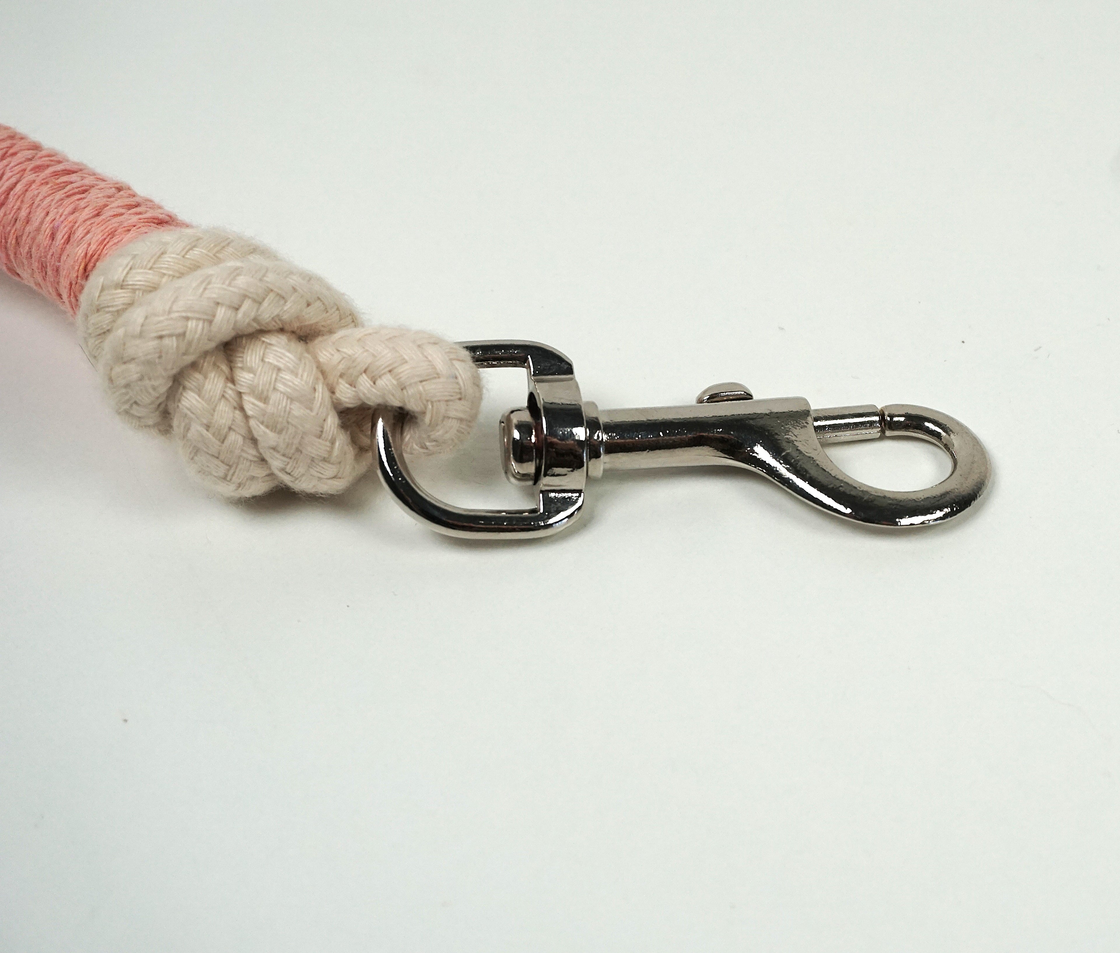 Guinzaglio per amici a 4 zampe taglia medio/grande - corda e rosa