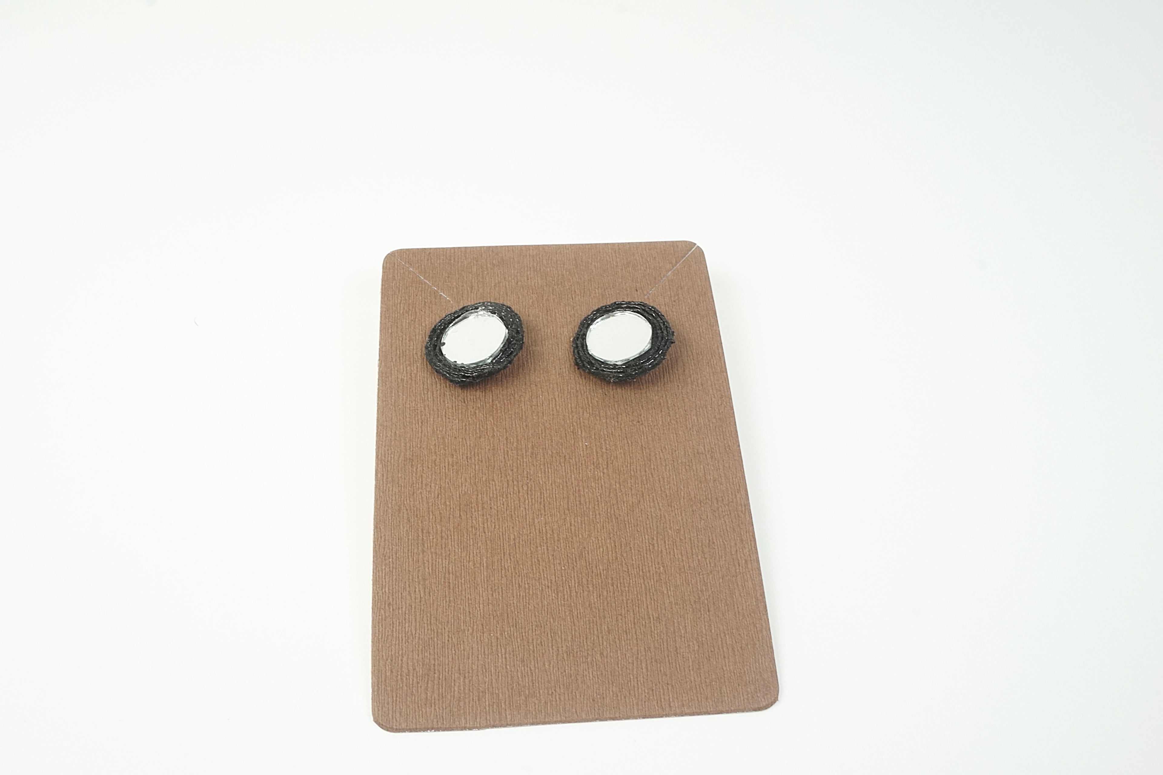 Orecchini DELHI - tondo semplice nero