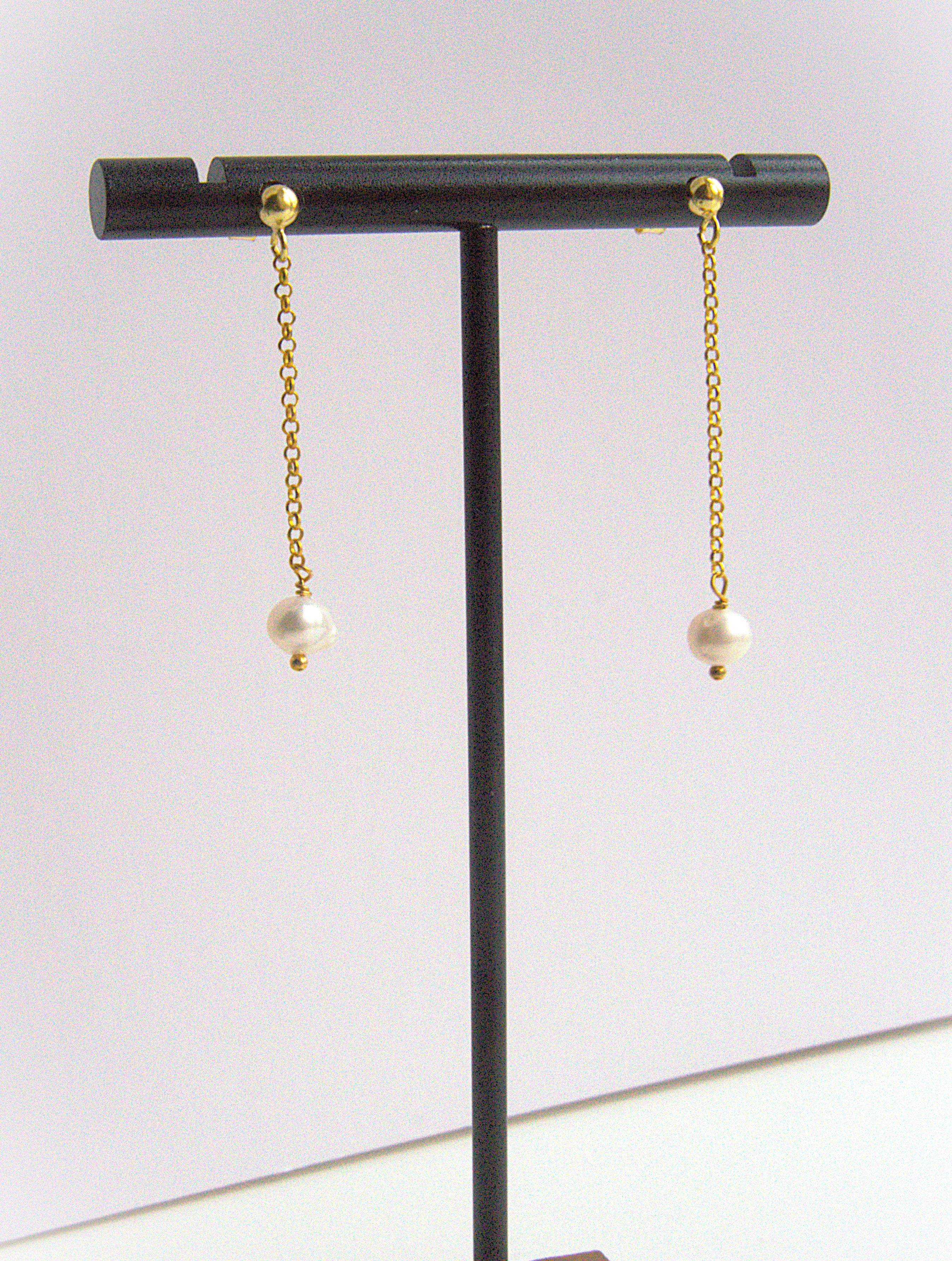 Orecchini medi - perla di fiume