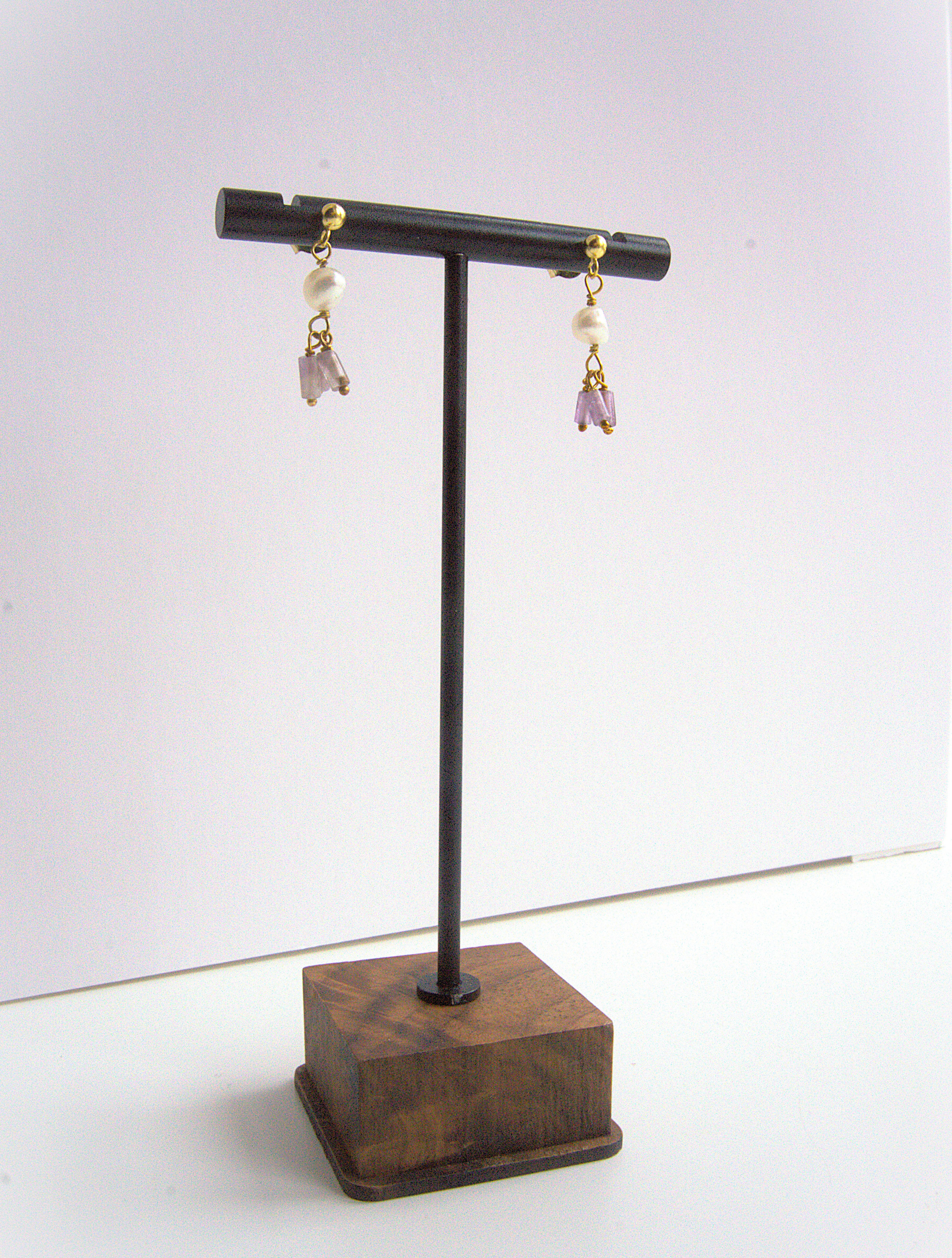 Orecchini pendenti con pietre a tubetto - ametista