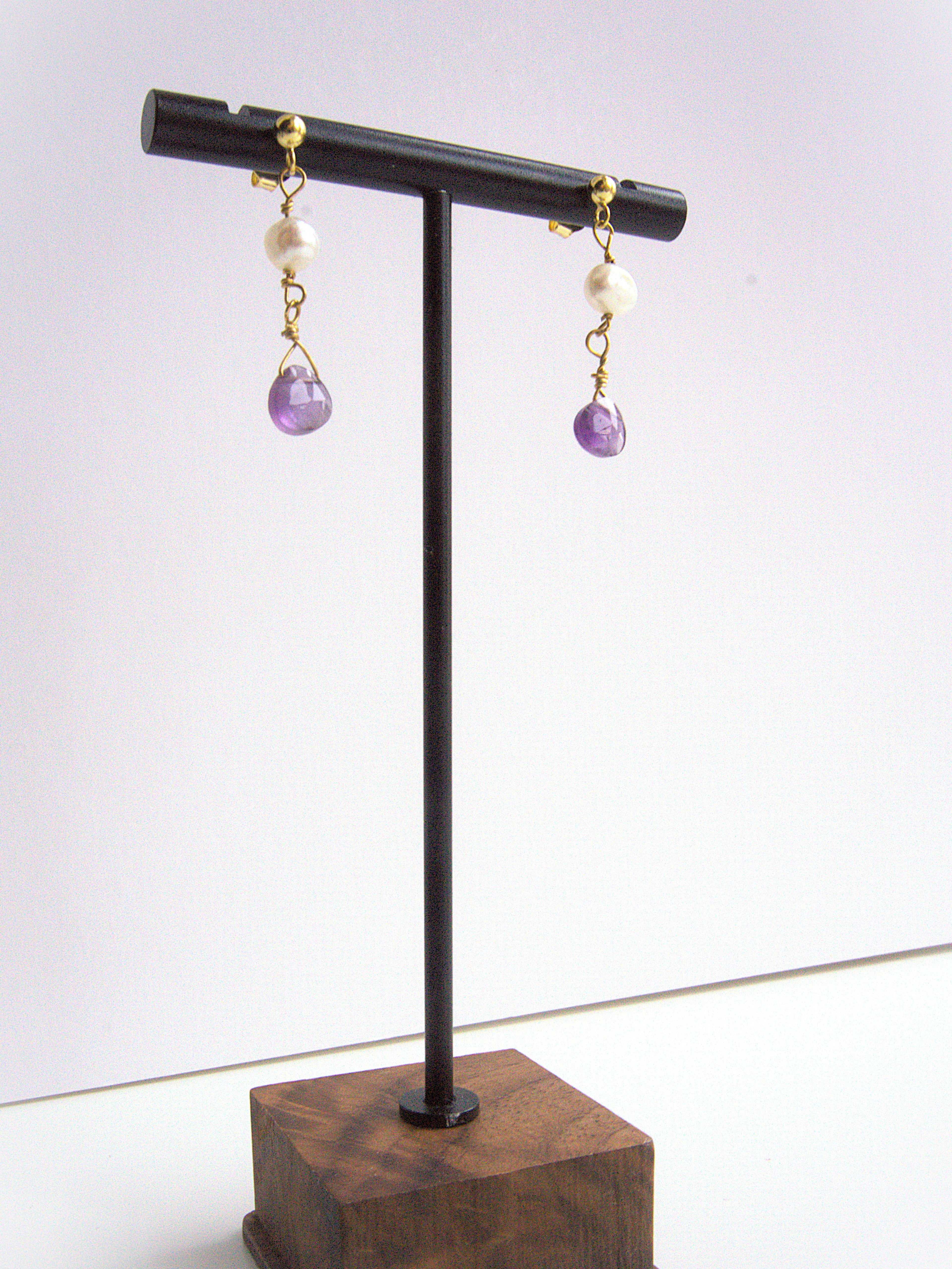 Orecchini pendenti con perle e pietre a goccia - ametista scura