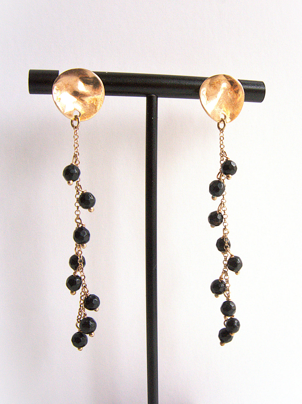 Orecchini pendenti ciondolini in agata nera