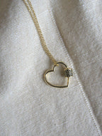 Collana con maxi cuore e zirconi neri - oro giallo