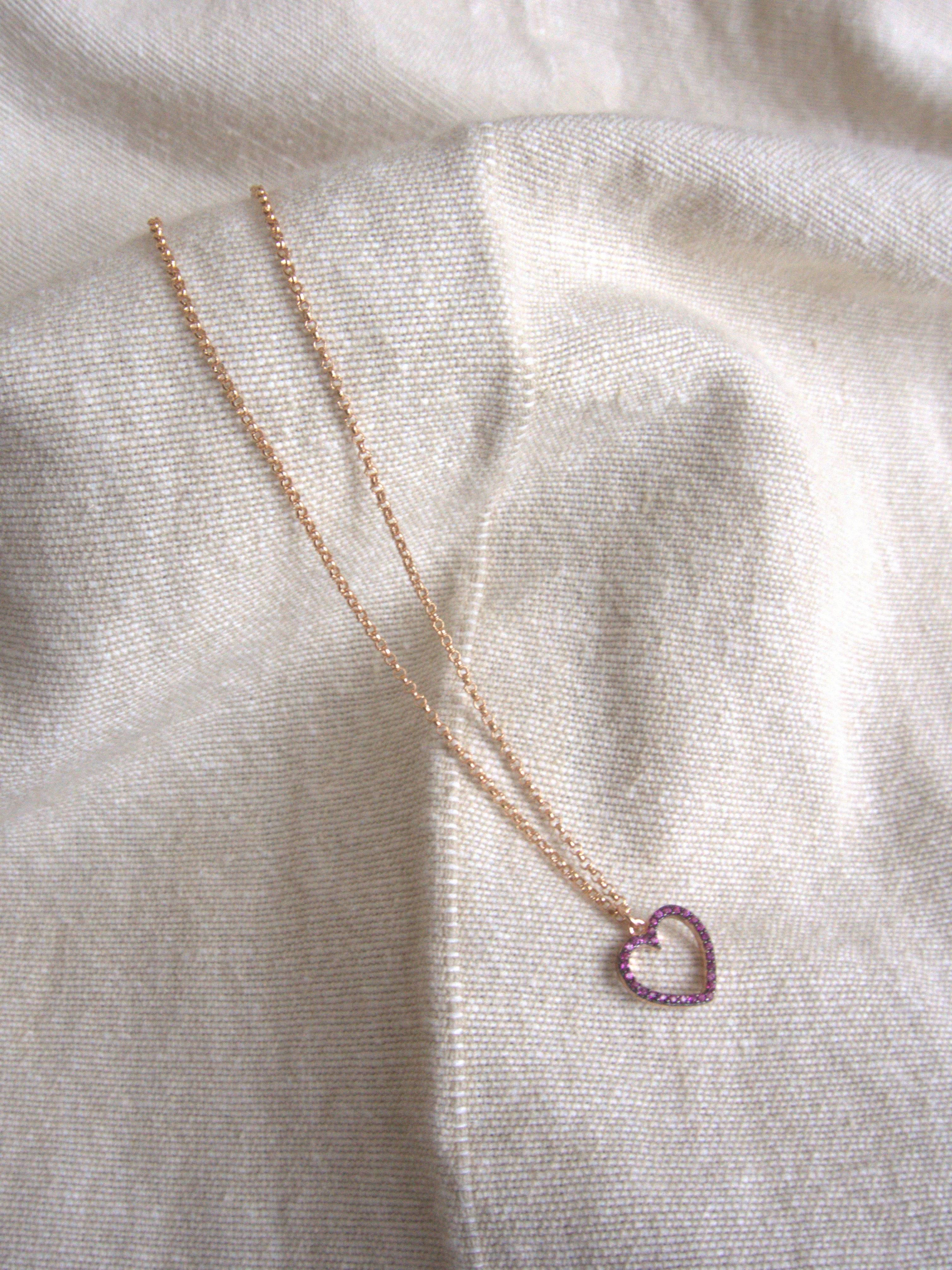 Collana con cuore medio e zirconi rossi - oro rosa