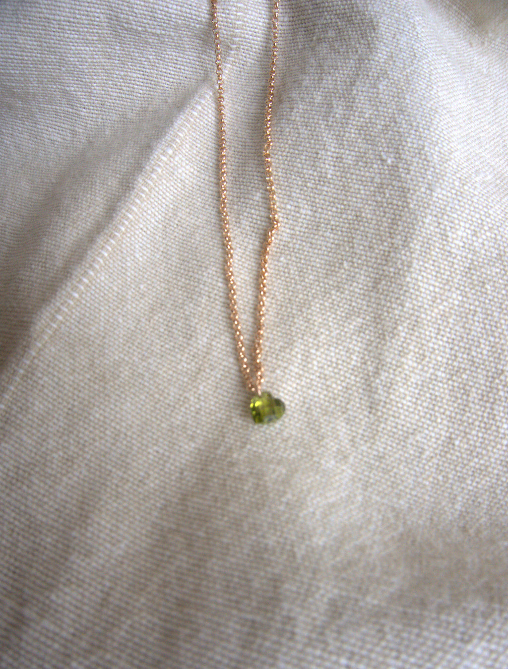 Collana con cuore di zircone verde- oro rosa