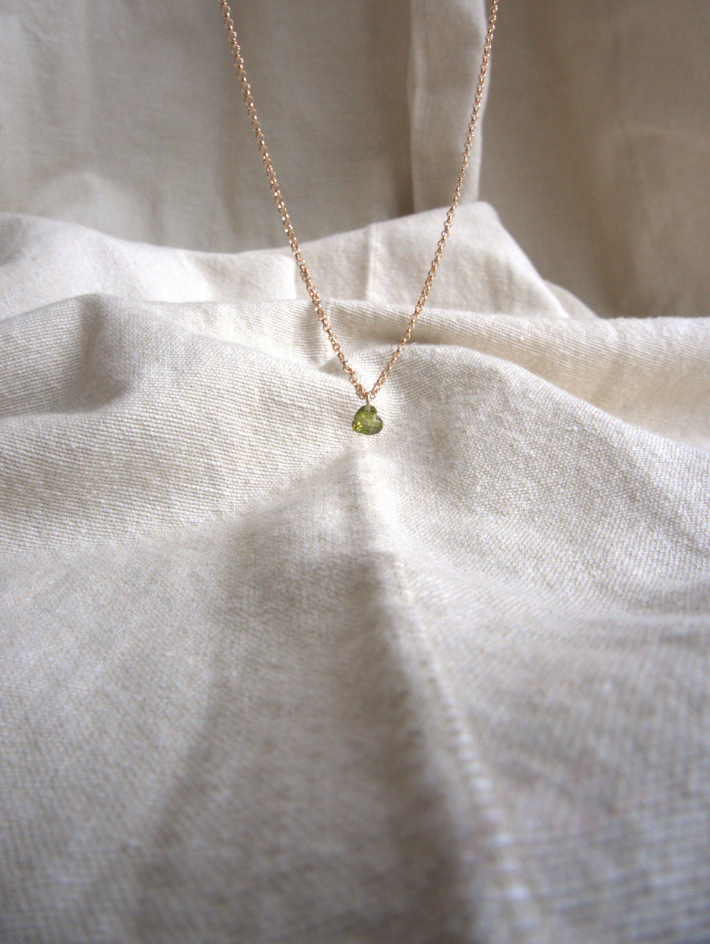 Collana con cuore di zircone verde- oro rosa