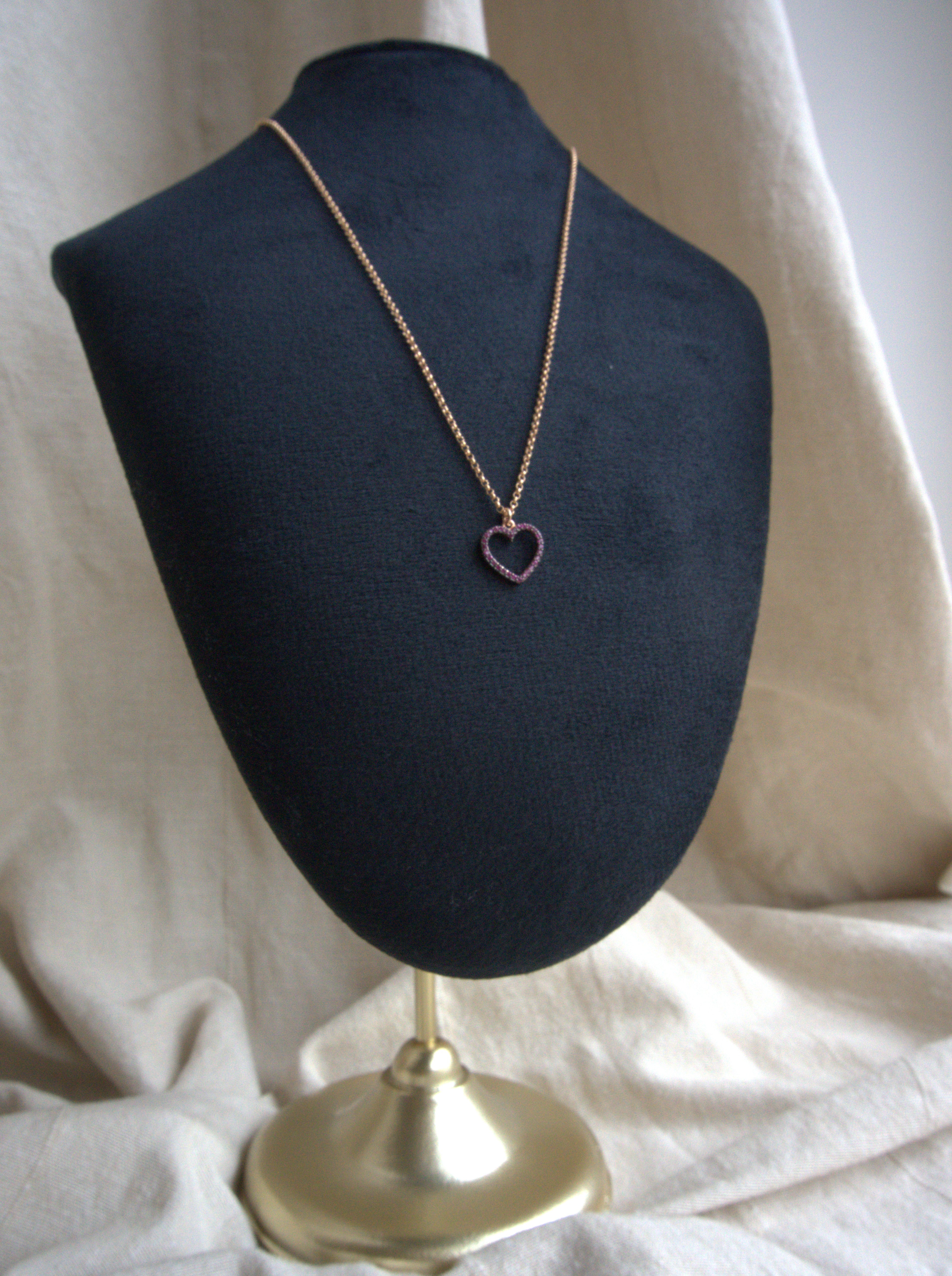 Collana con cuore medio e zirconi rossi - oro rosa