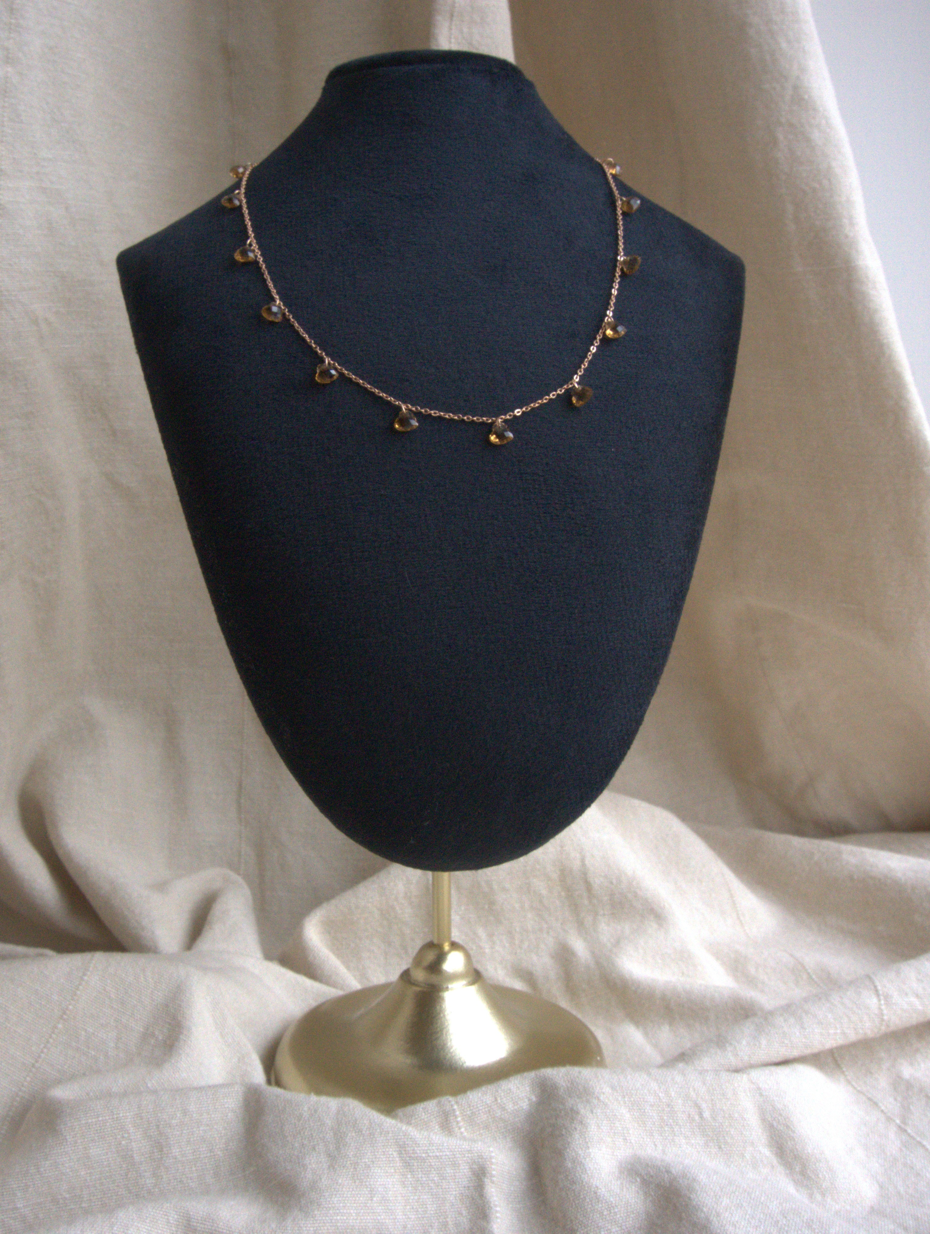 Collana girocollo Ciondolini con cuori di zirconi marroni - oro rosa