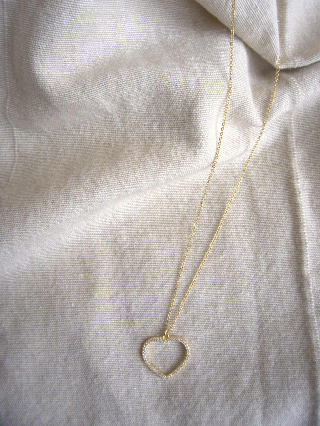 Collana con cuore grande e zirconi trasparenti - oro giallo