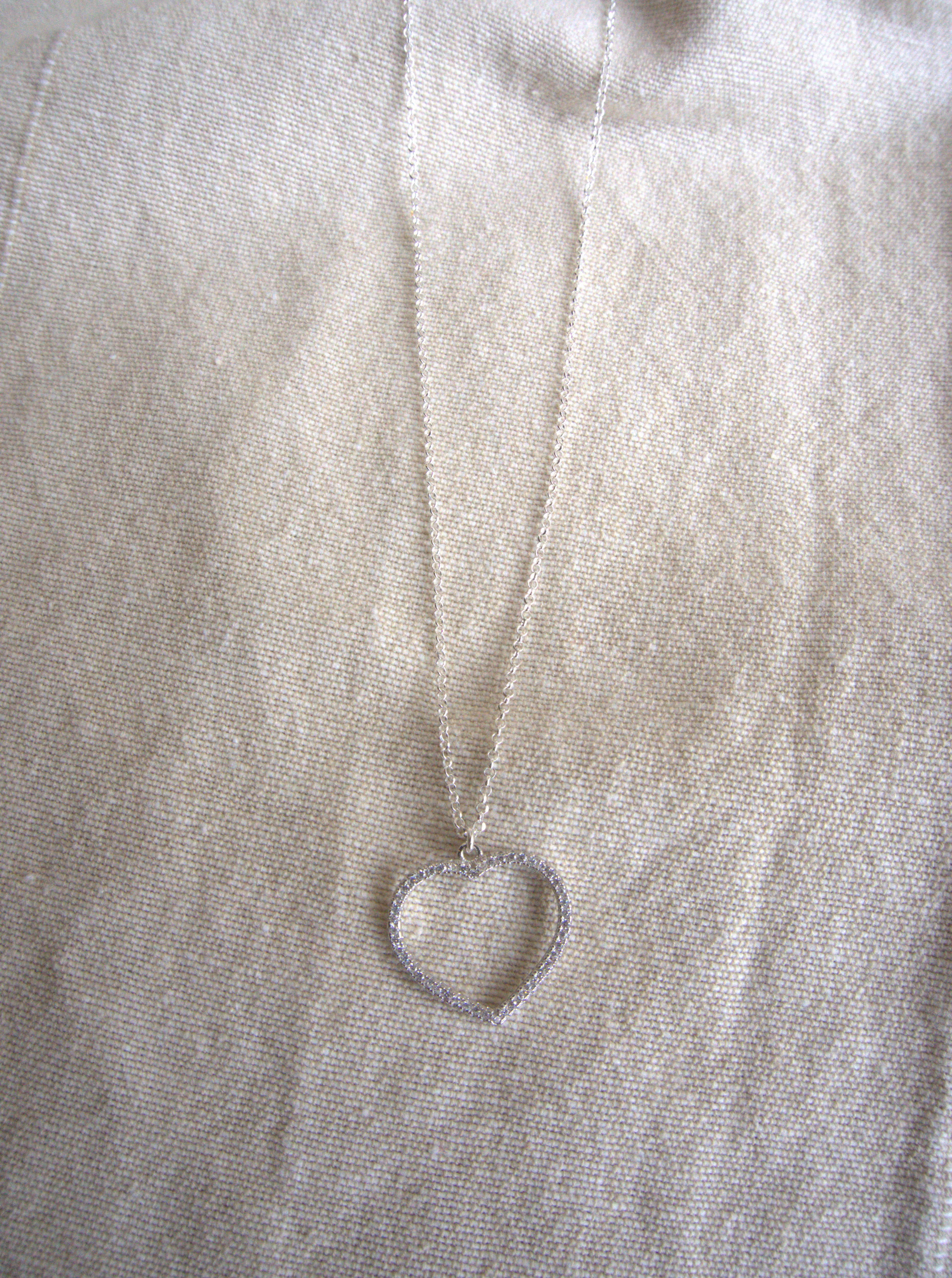 Collana con cuore grande e zirconi trasparenti - argento bianco