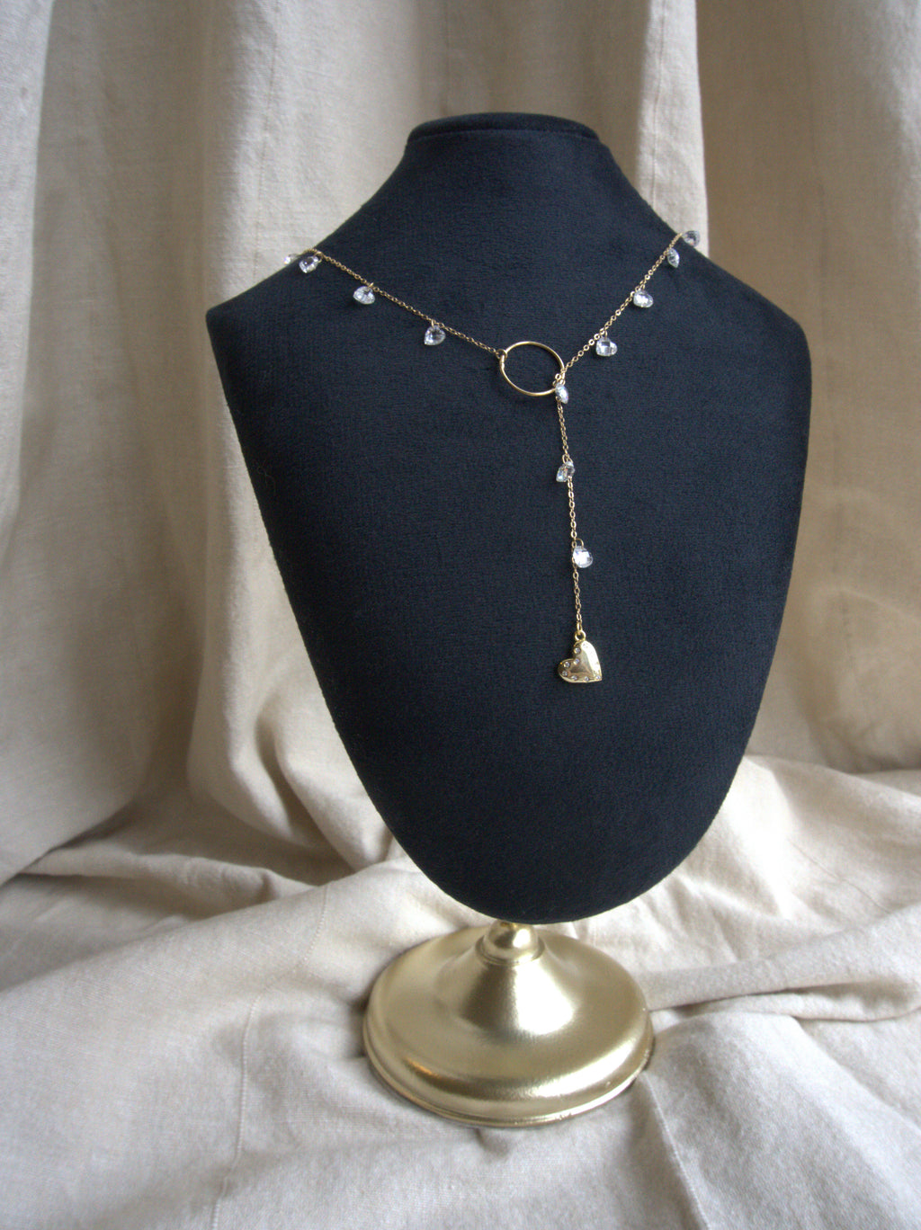 Collana lunga Ciondolini con cuori di zirconi trasparenti - oro giallo