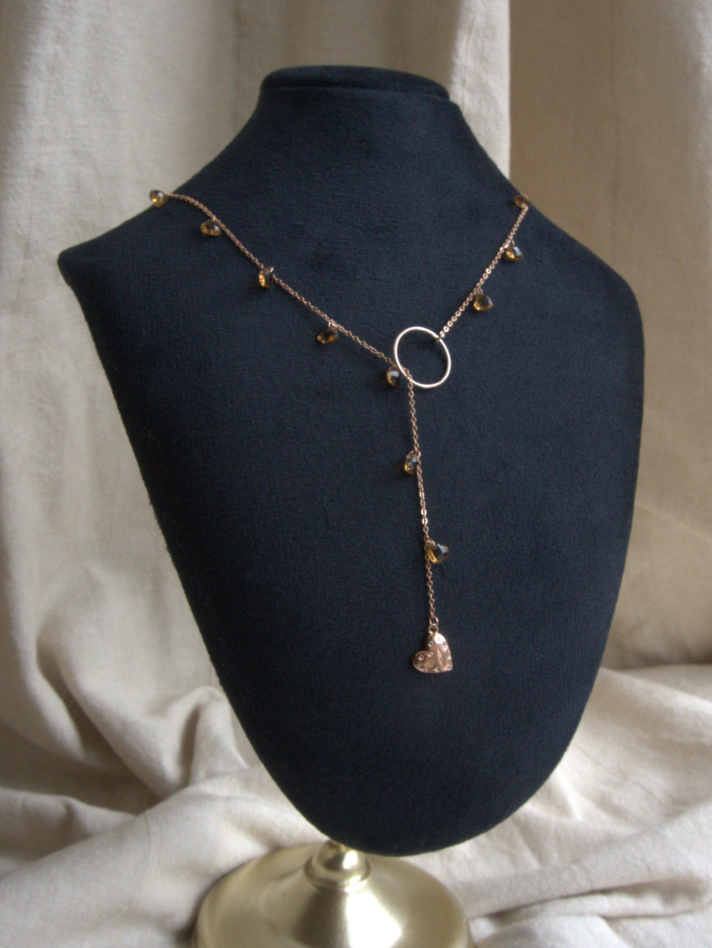 Collana lunga Ciondolini con cuori di zirconi marroni - oro rosa