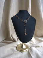 Collana lunga Ciondolini con cuori di zirconi marroni - oro rosa
