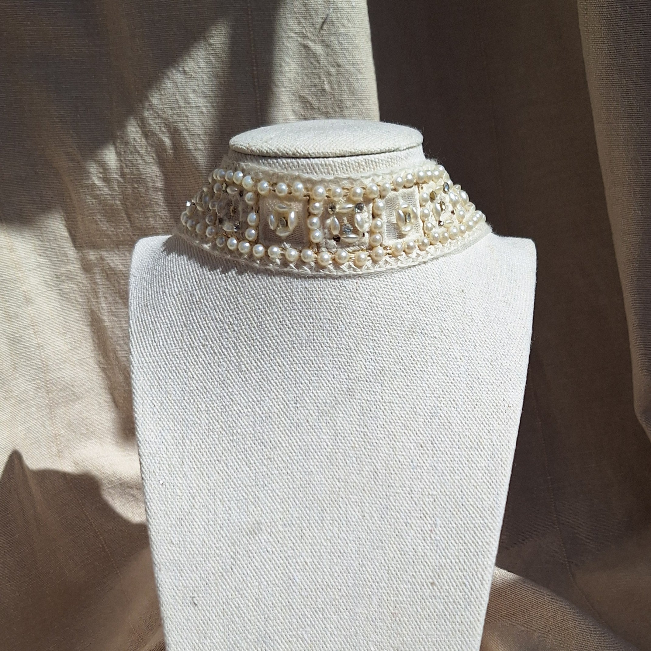 Collana Choker Bianco