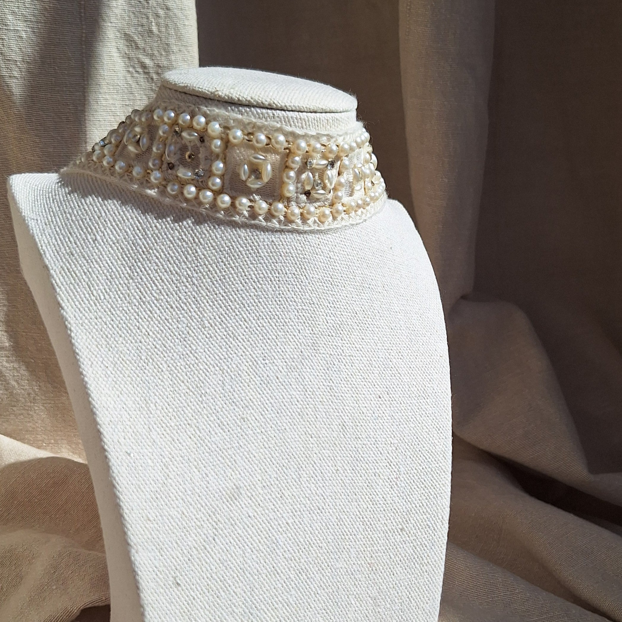 Collana Choker Bianco