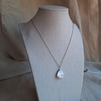 Perla Bianca a goccia - argento bianco