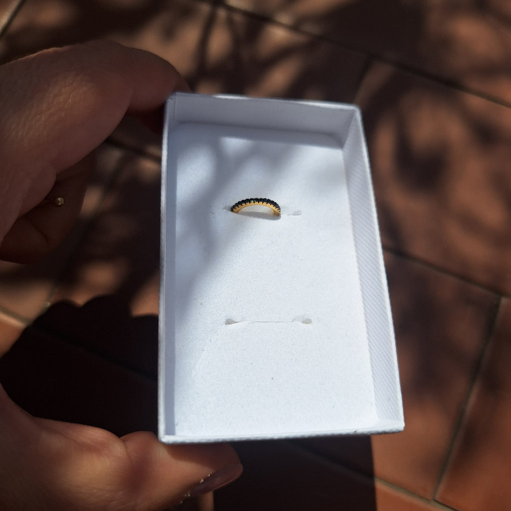 Ear Cuff placcato oro giallo con zirconi neri