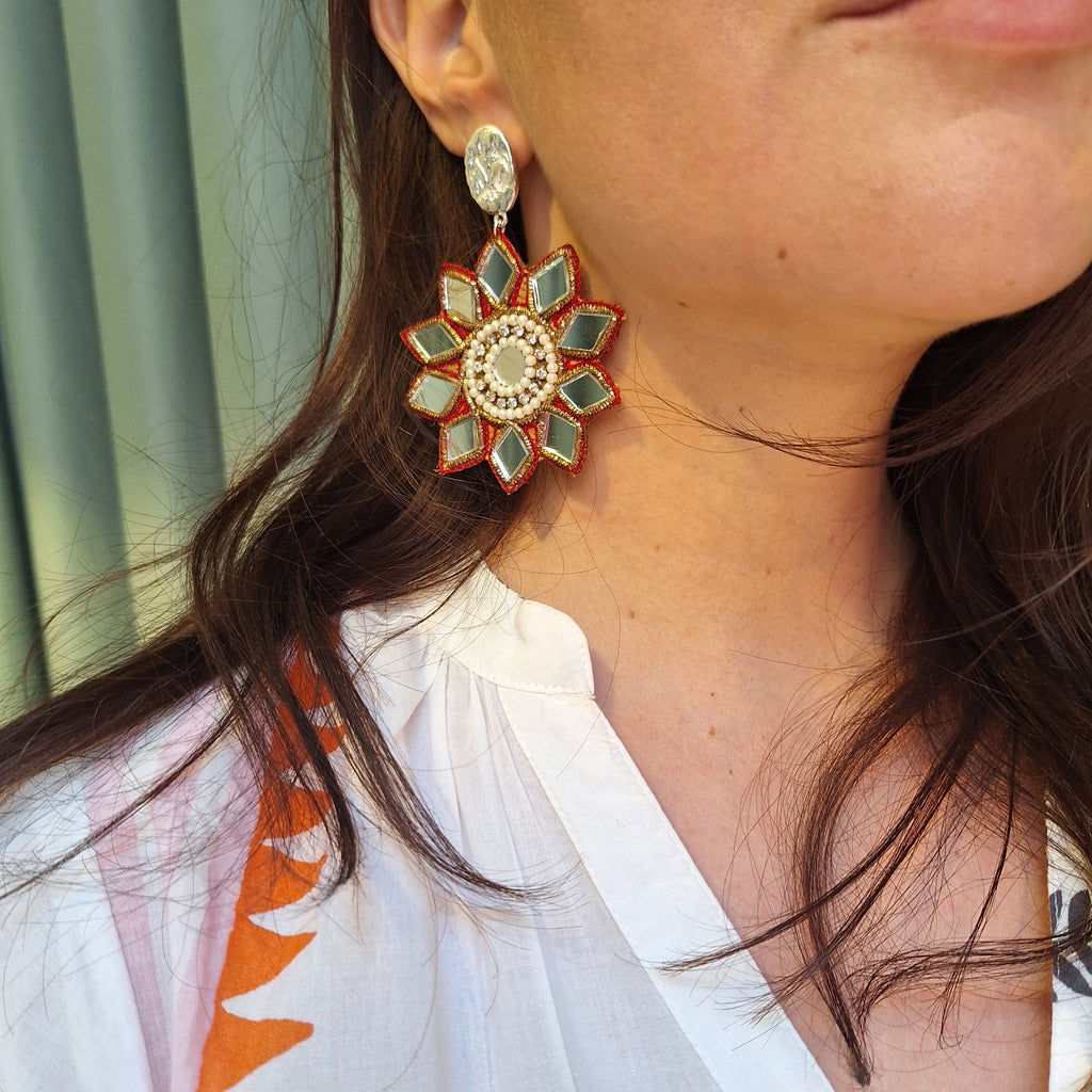 Orecchini Delhi - Fiore rosso pendente