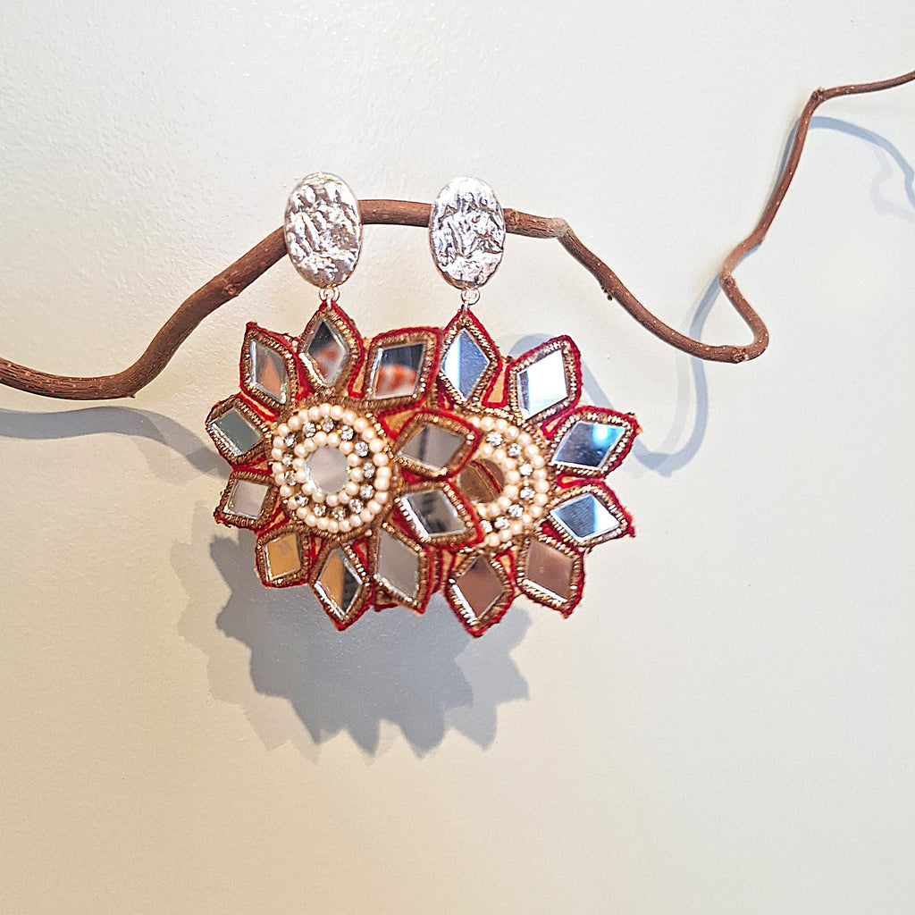 Orecchini Delhi - Fiore rosso pendente