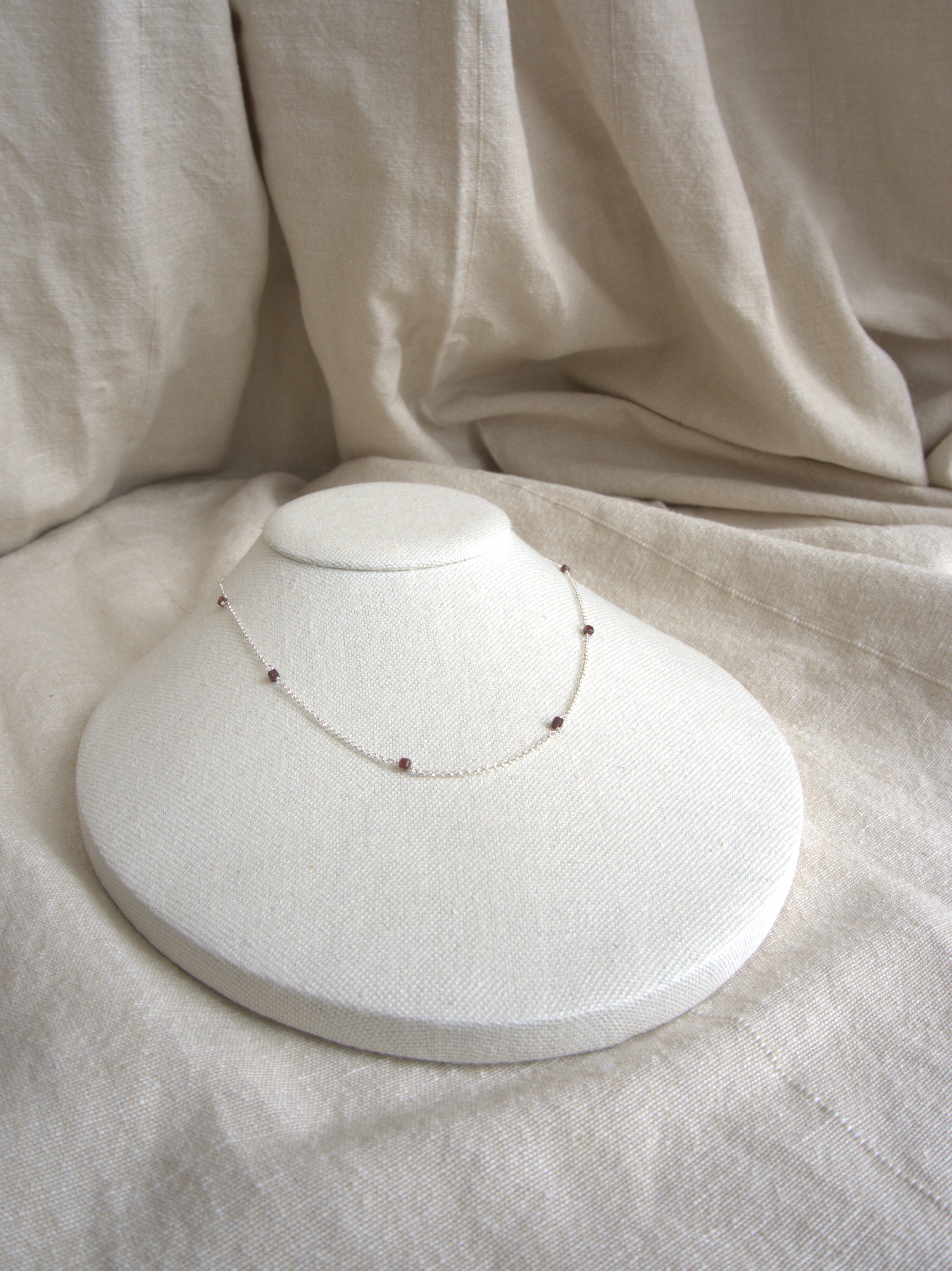 Collana Alternata - granato