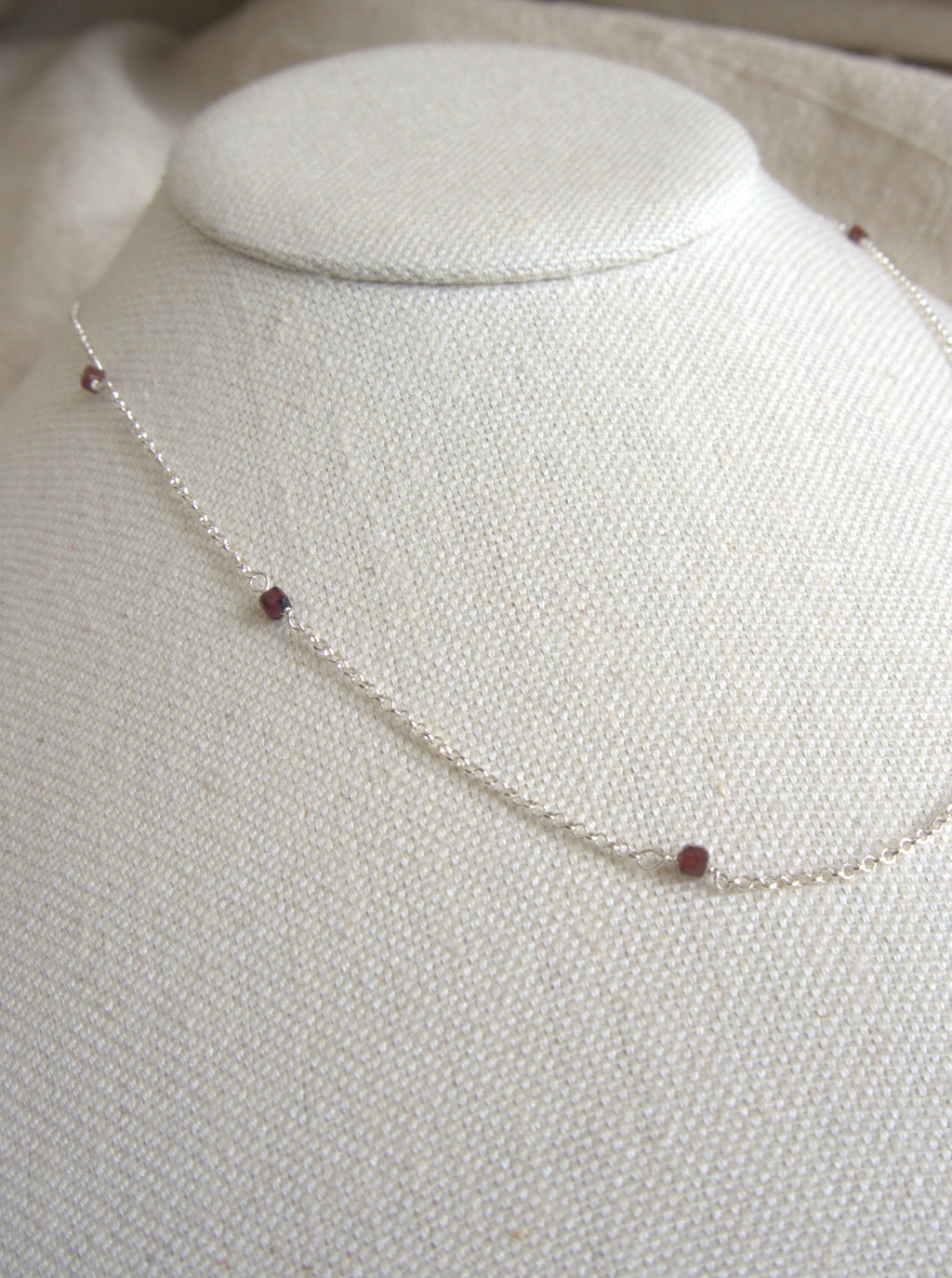 Collana Alternata - granato