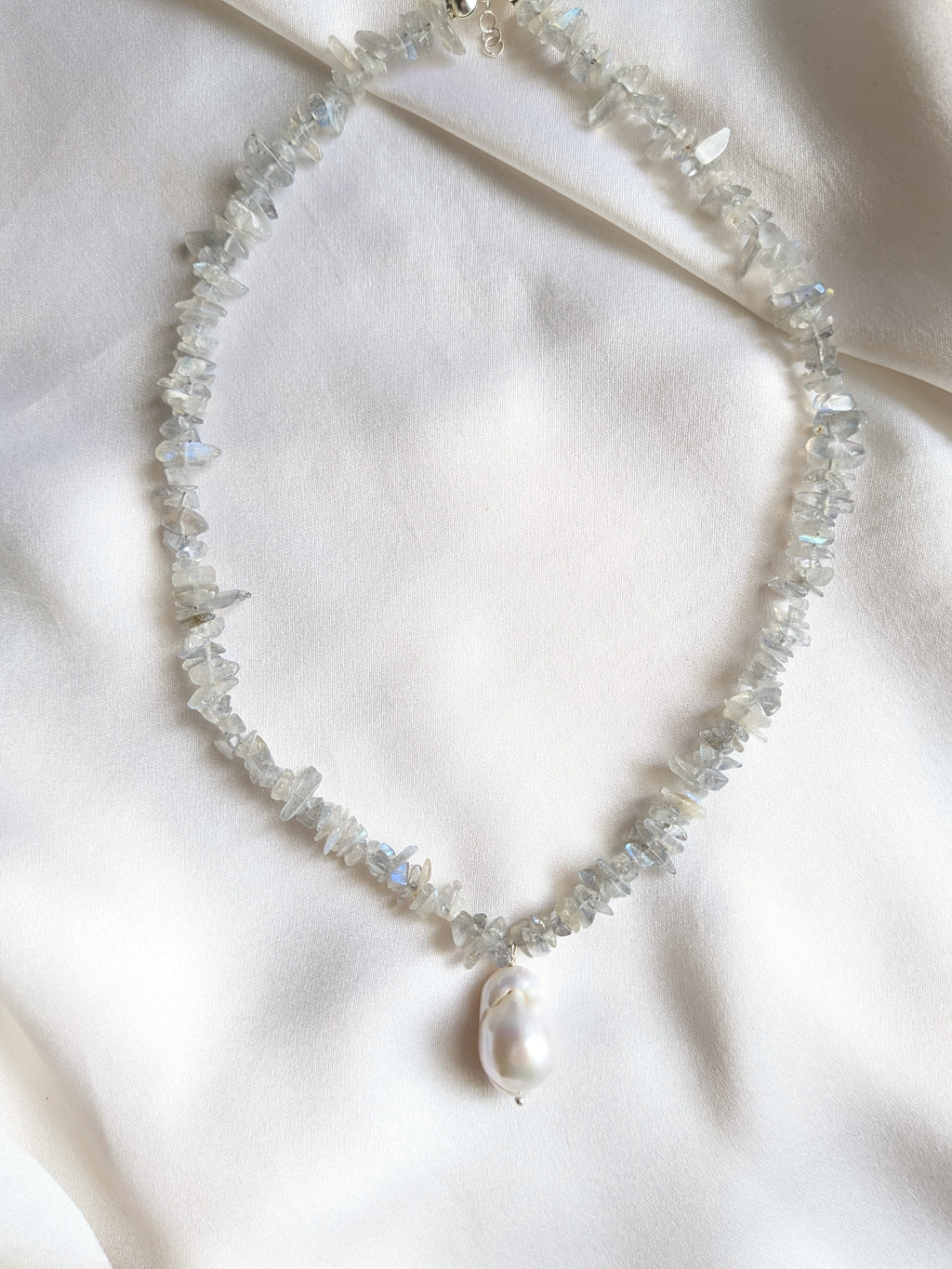 Amuleto della Perla - Labradorite e Perla bianca