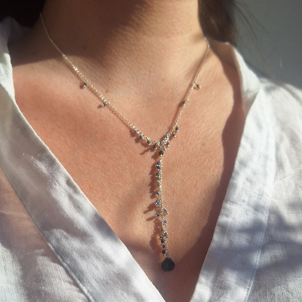 Collana Cascata di Gemme con Ciondolini di Lapislazzuli