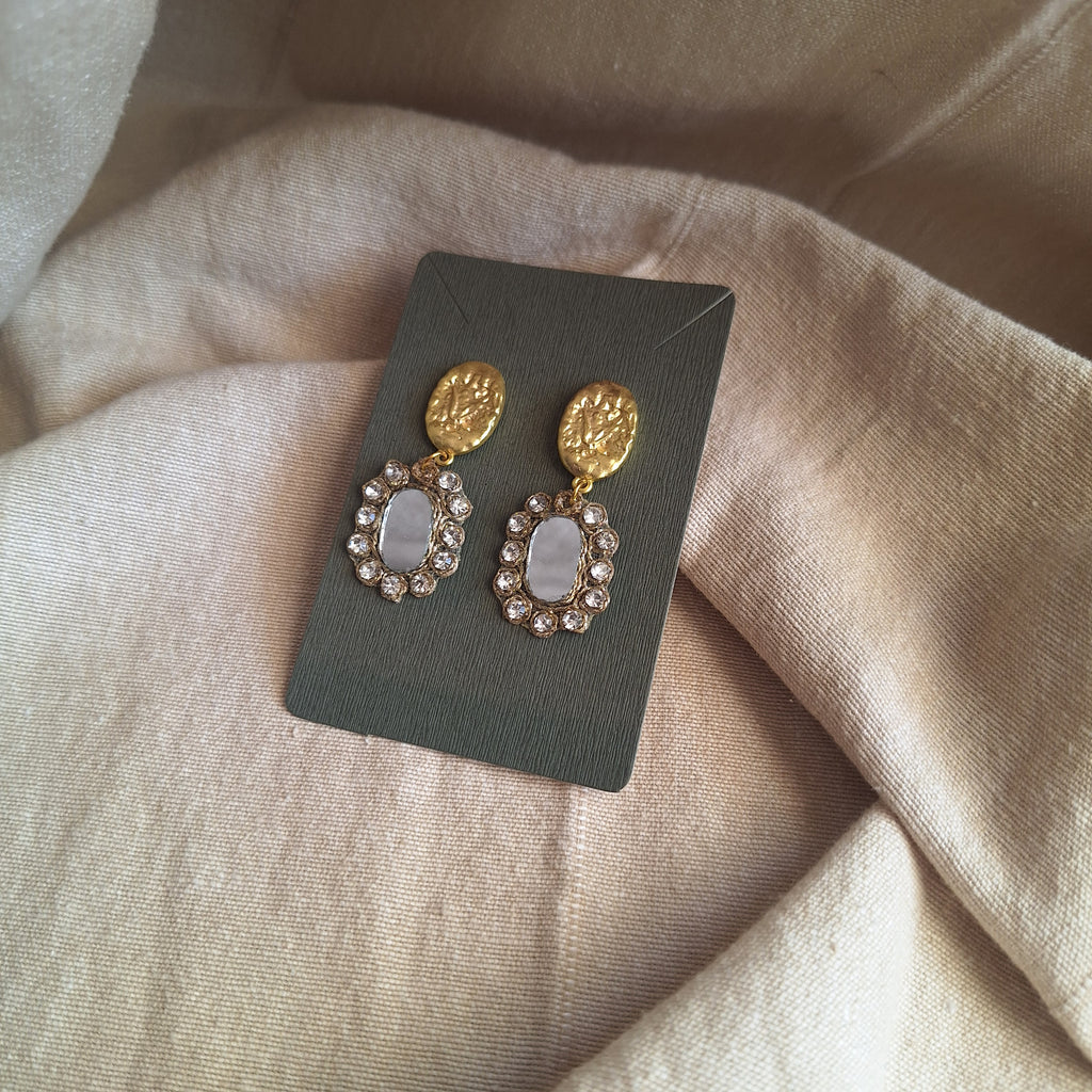 Orecchini Delhi - ovali e strass oro pendente