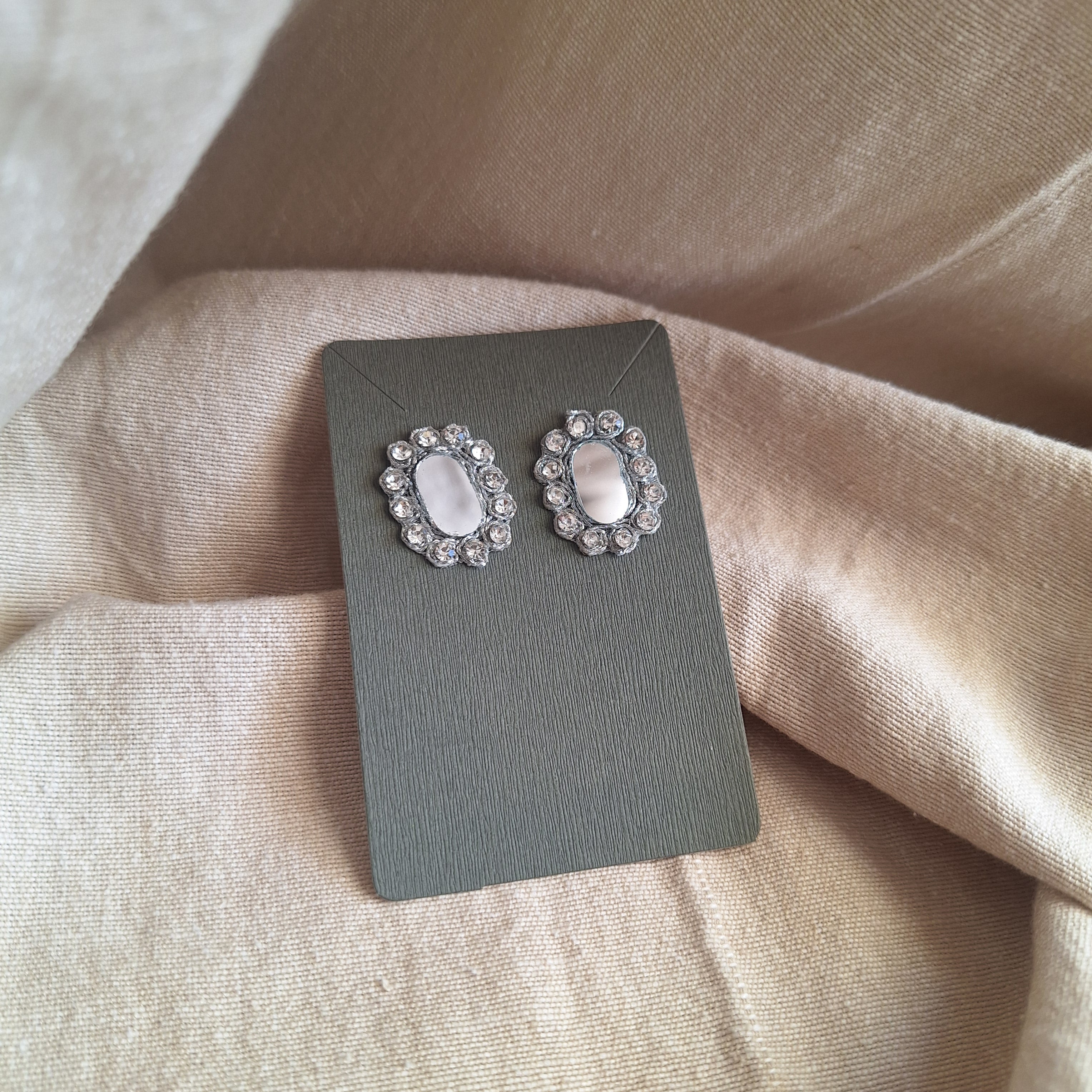 Orecchini Delhi - ovali e strass argento singolo