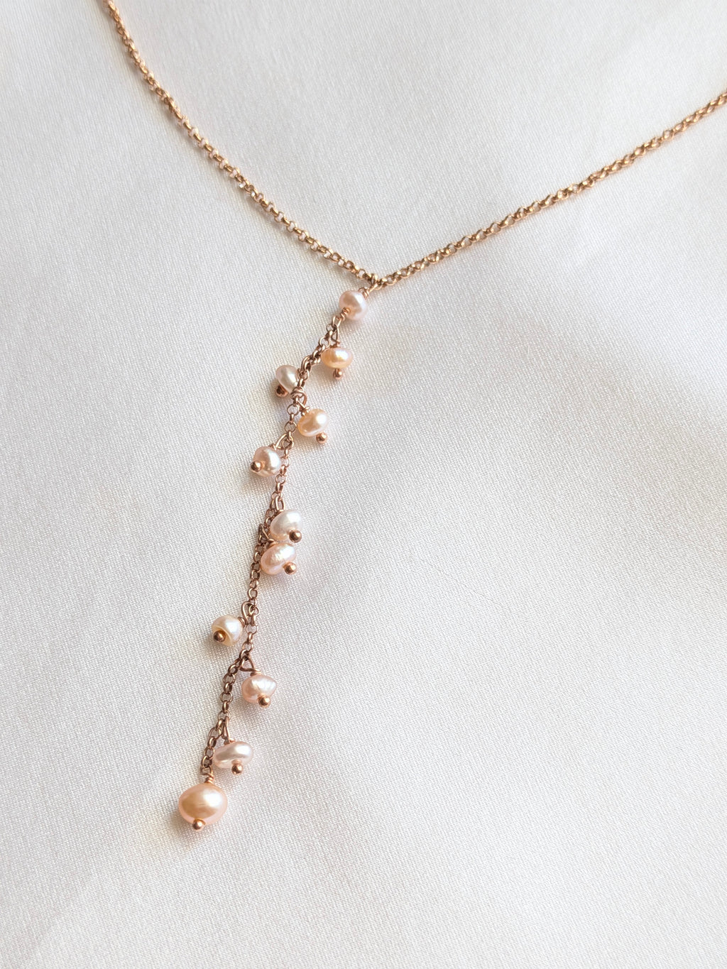 Collana Cascata di Gemme con Ciondolini di Perle