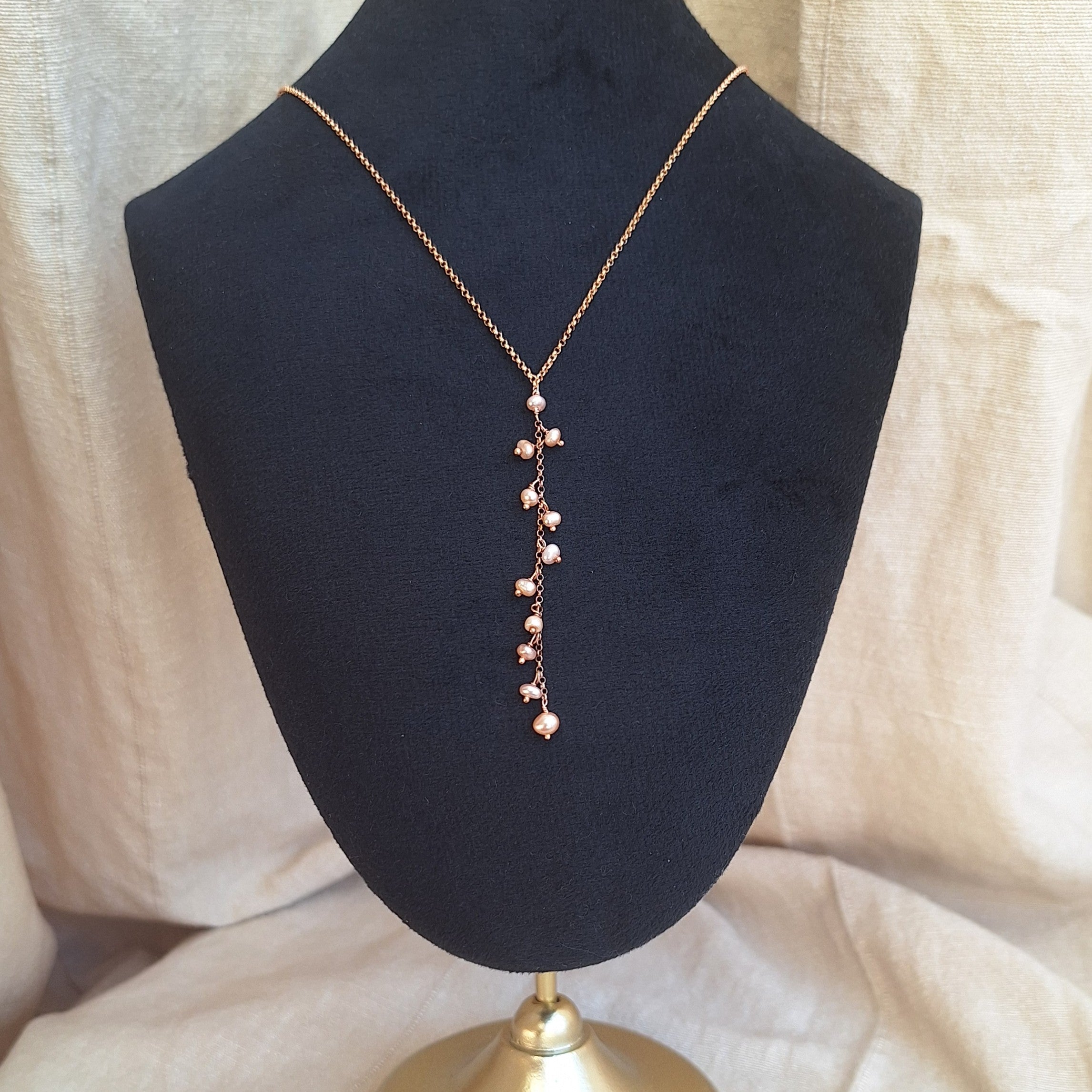Collana Cascata di Gemme con Ciondolini di Perle