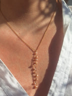 Collana Cascata di Gemme con Ciondolini di Perle