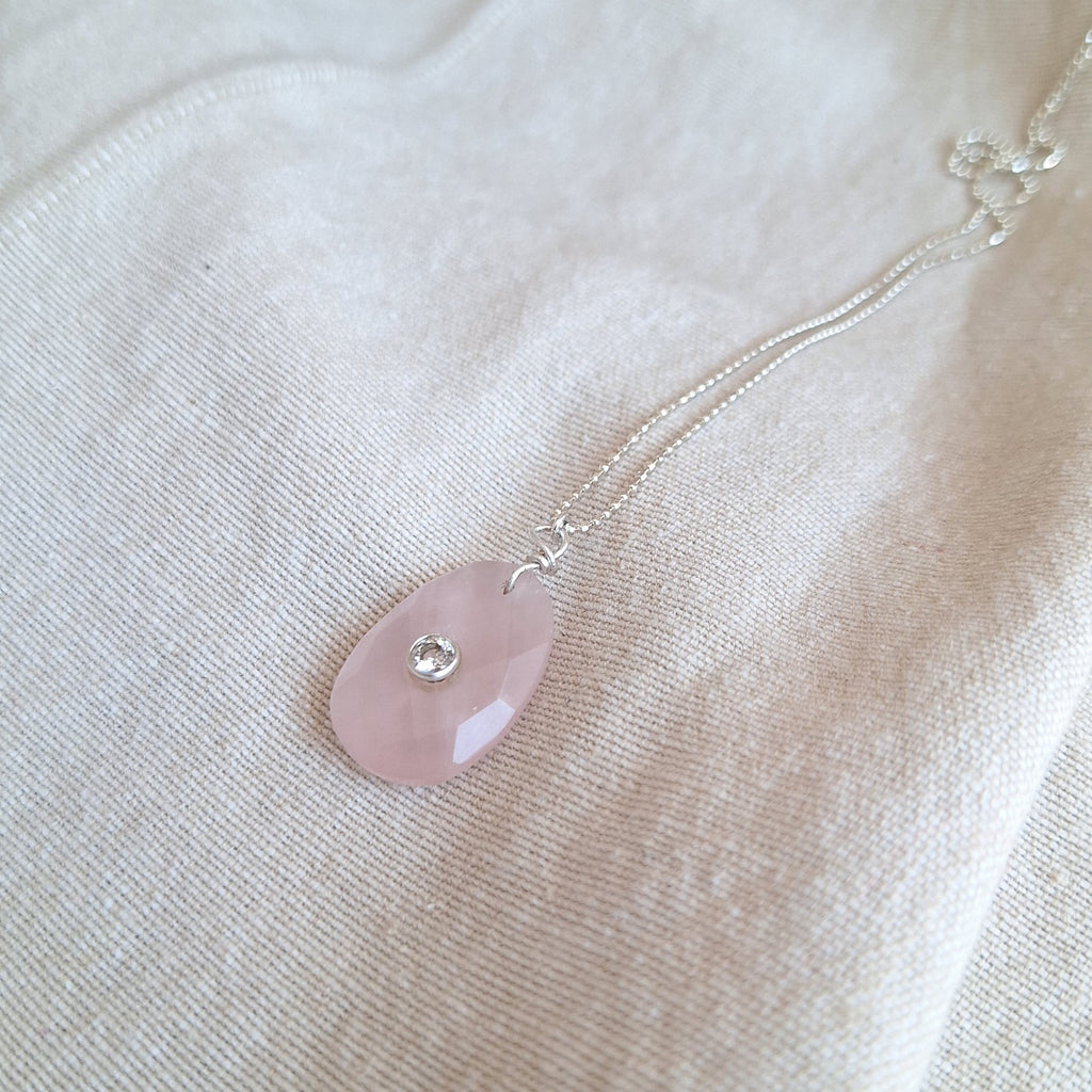 Amuleto della goccia - Quarzo Rosa
