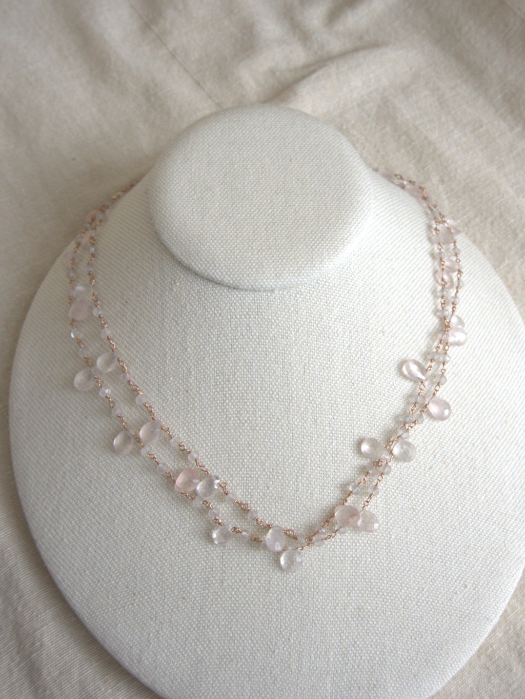 Collana Rosario lunga con pietre a goccia - quarzo rosa