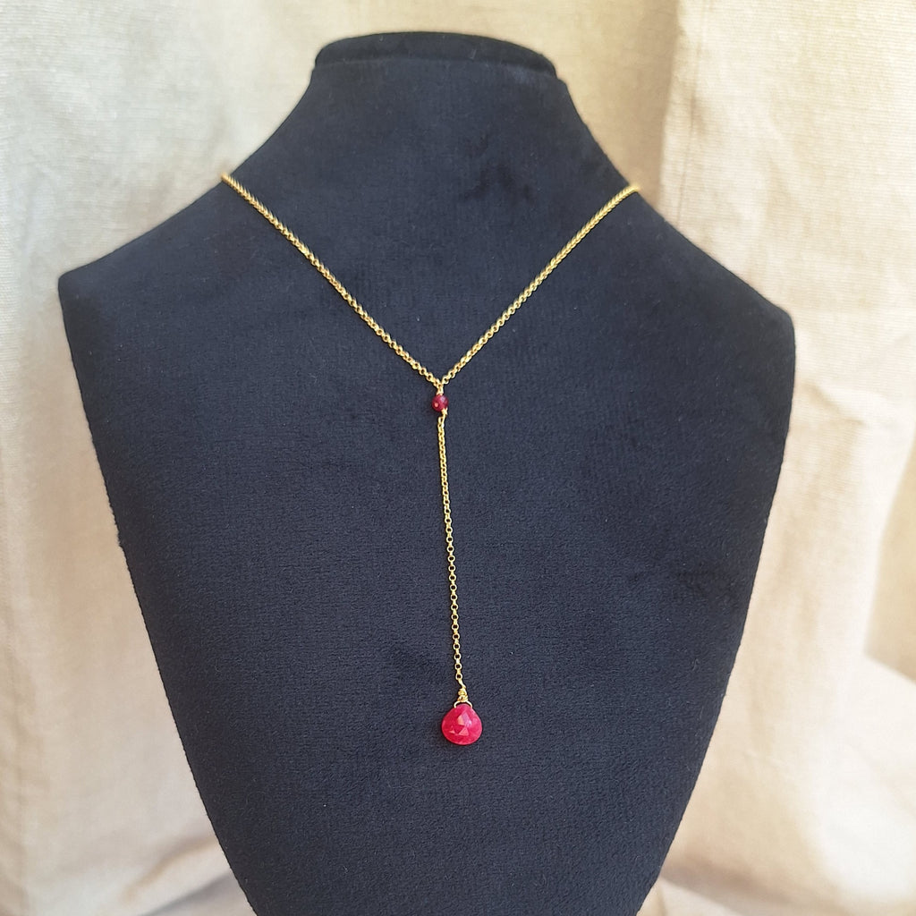 Collana Cascata di Gemme con Radice di Rubino
