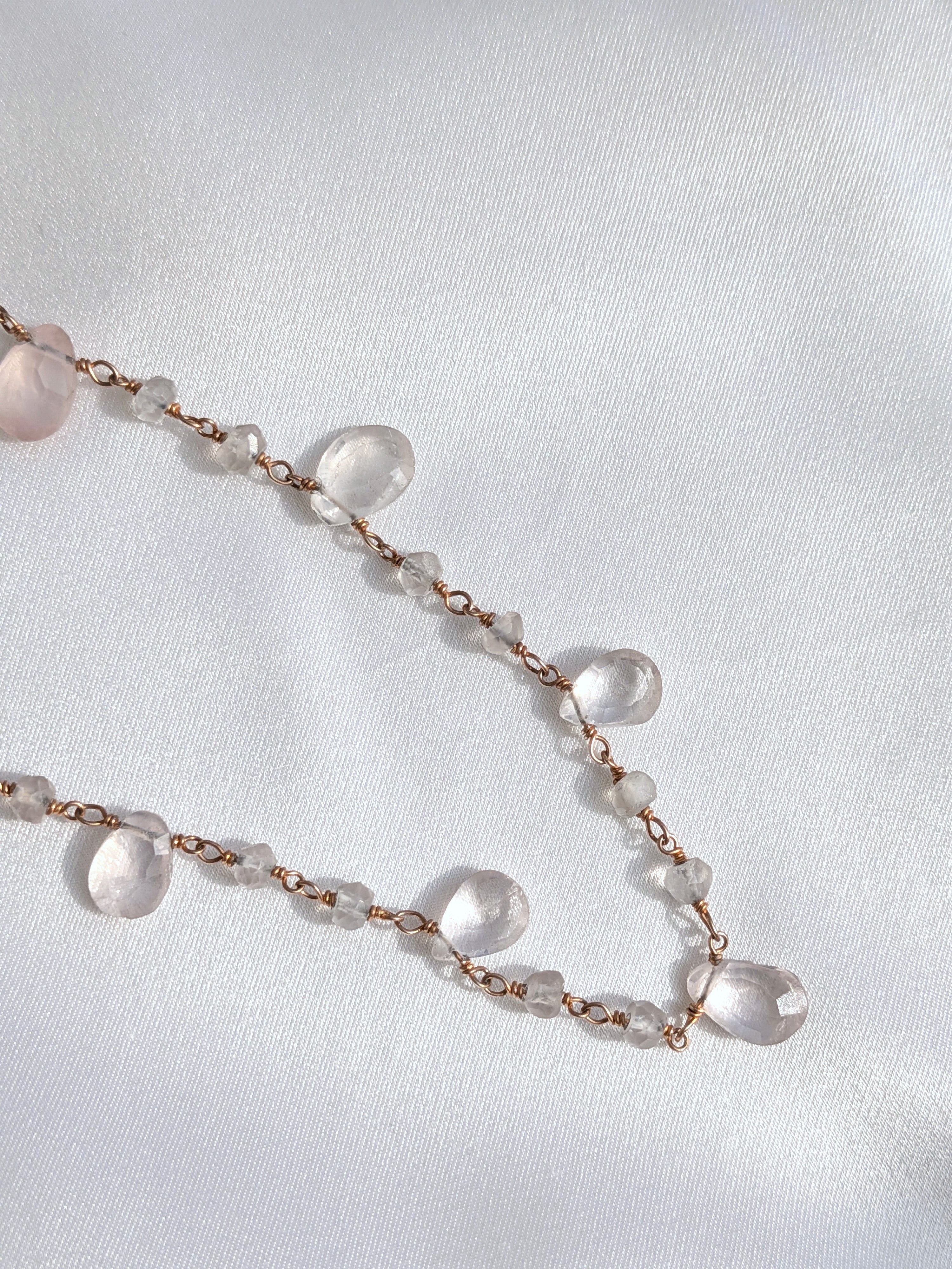 Collana Rosario lunga con pietre a goccia - quarzo rosa