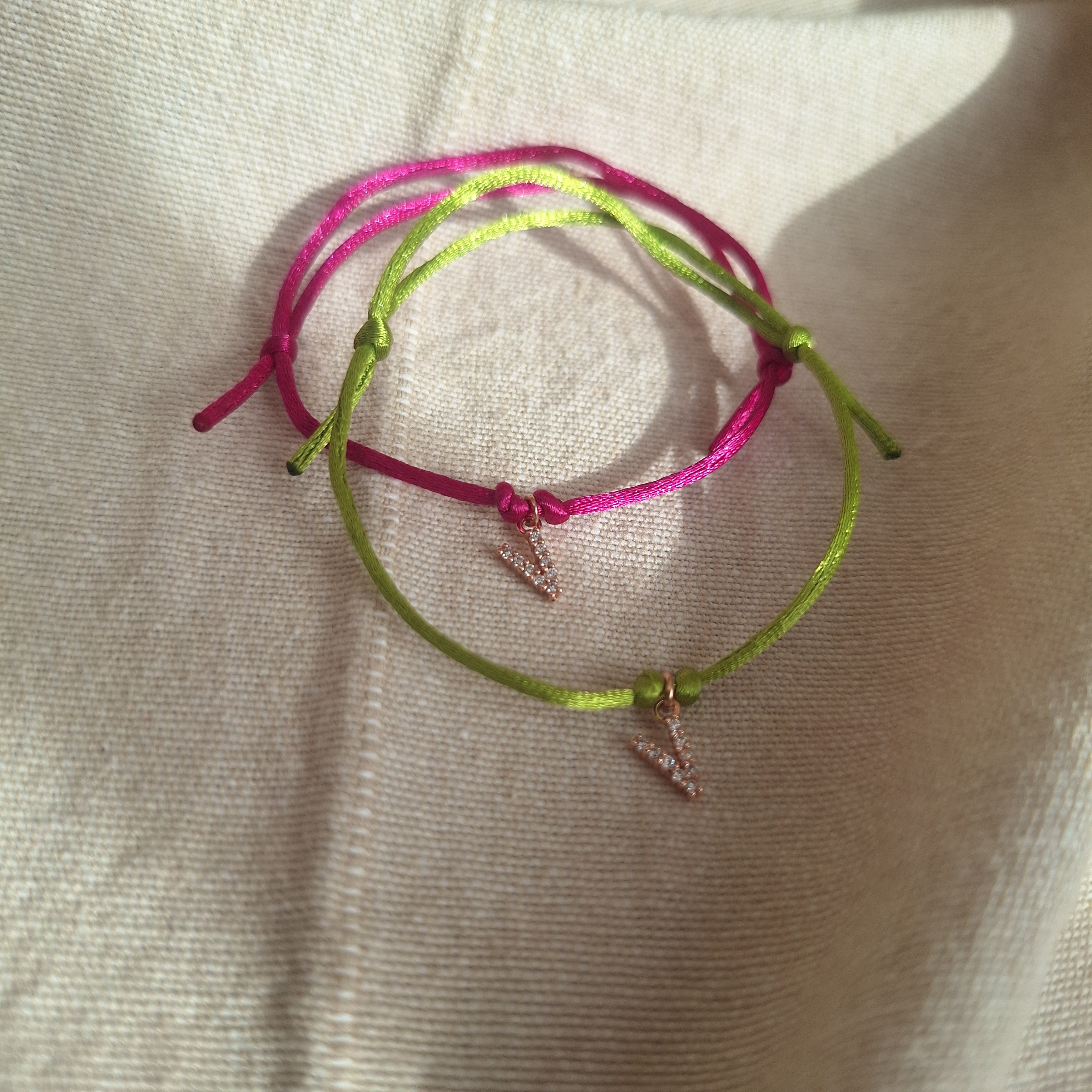 Bracciale letterina - V